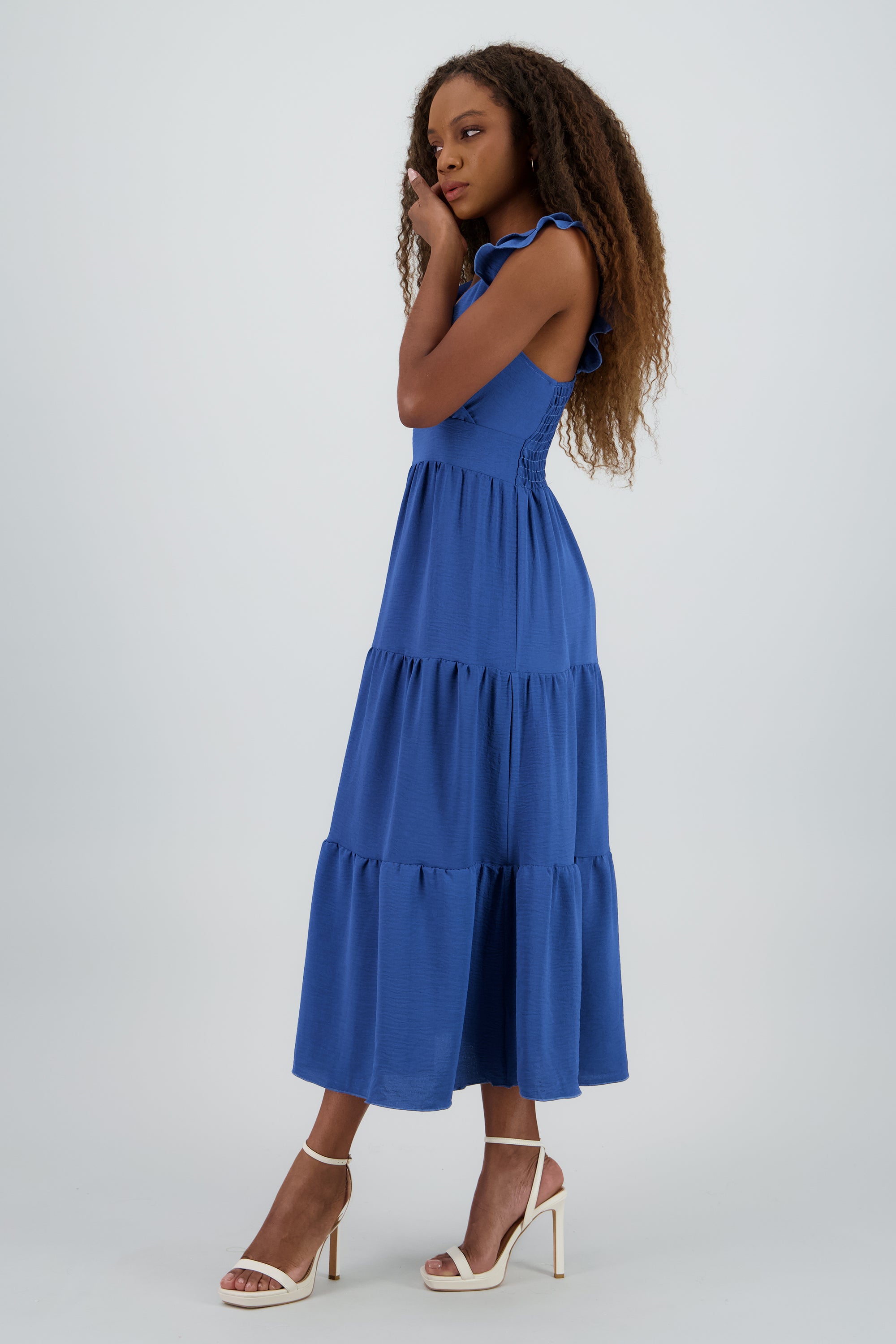Vestido maxi con olanes INDIGO