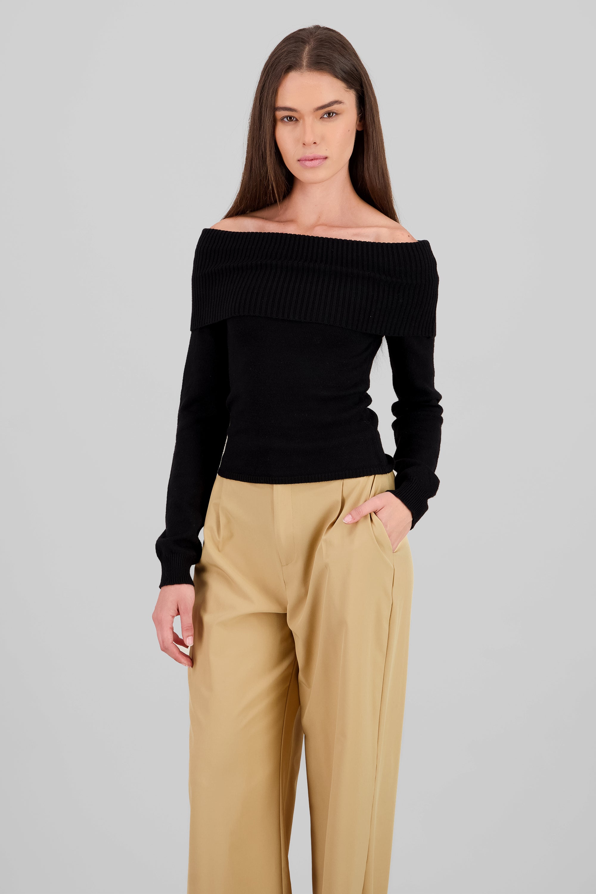 Sueter off shoulder tejido NEGRO