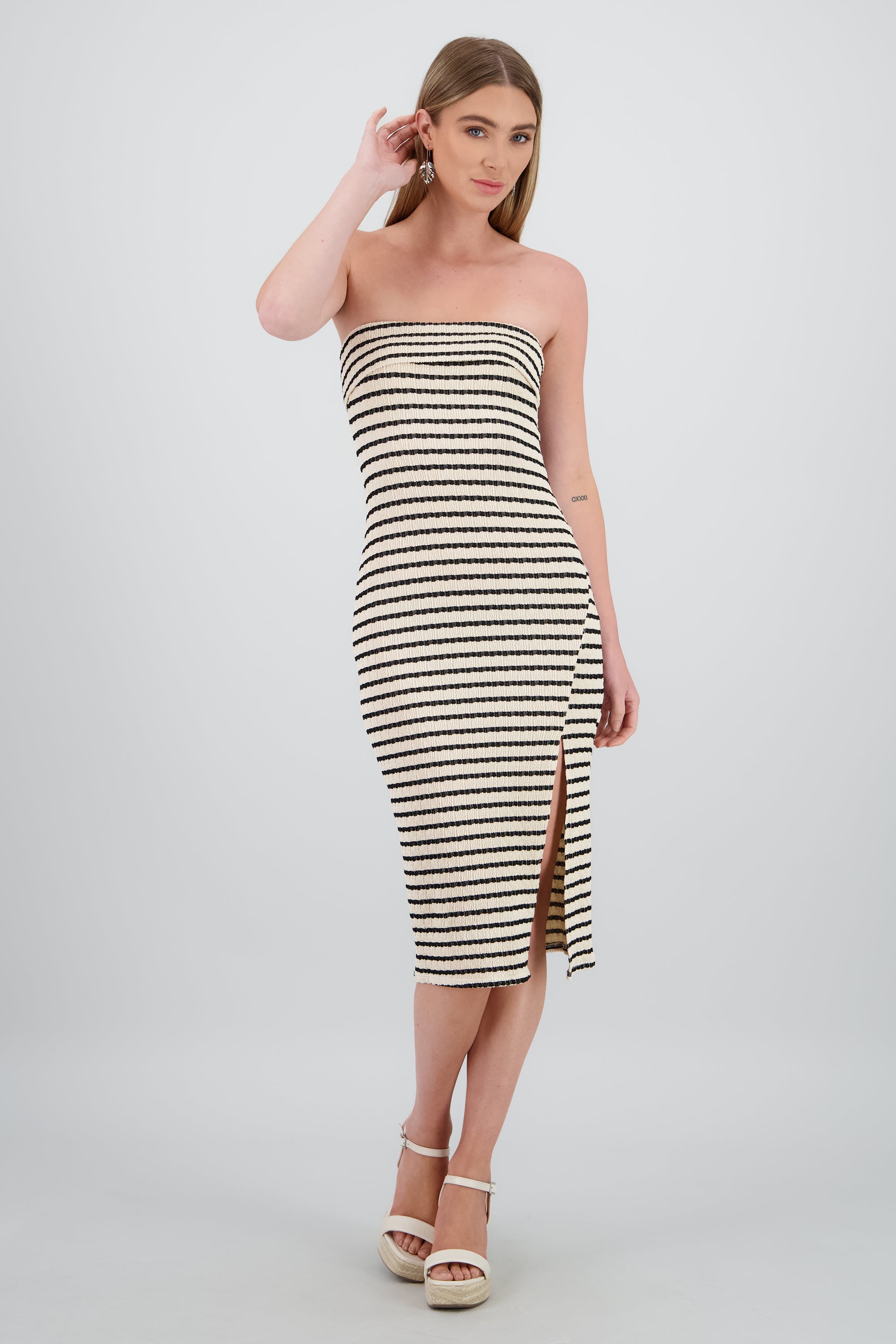 Vestido strapless estampado rayas HUESO COMBO