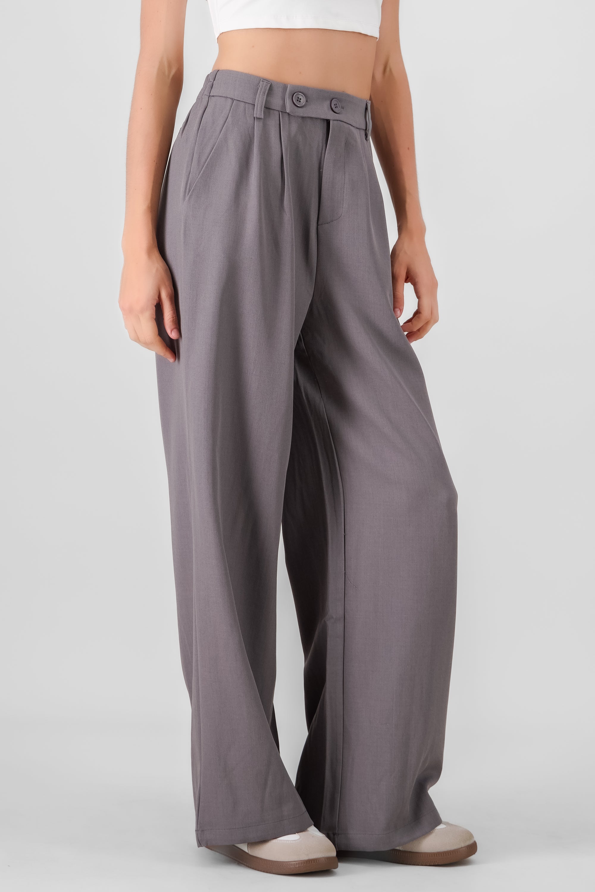 Pantalon sastre detalle boton con pinzas Hypsters GRIS