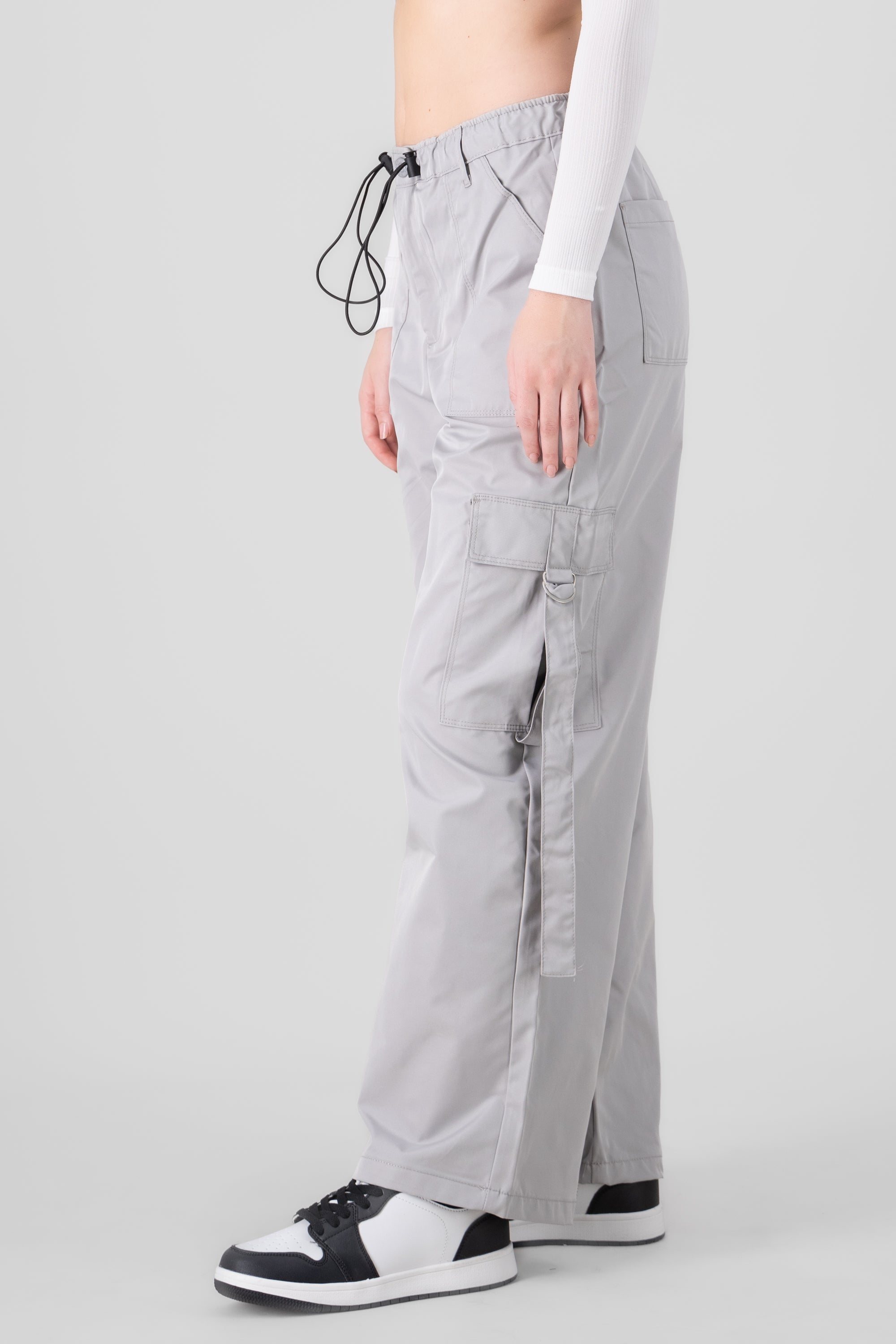 Pantalon cargo amplio GRIS