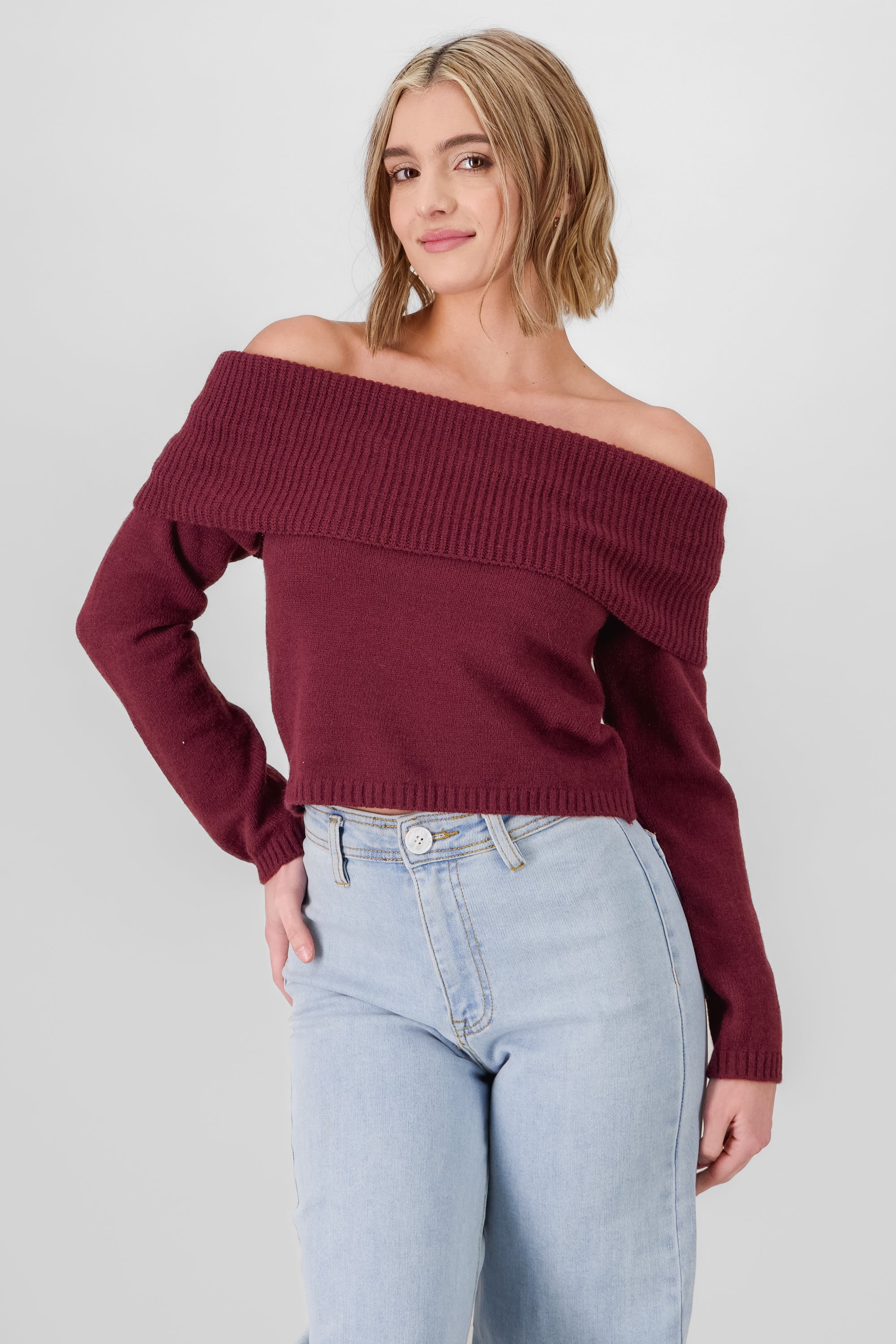 Nueter Off Shoulder Smooth fabric CAME