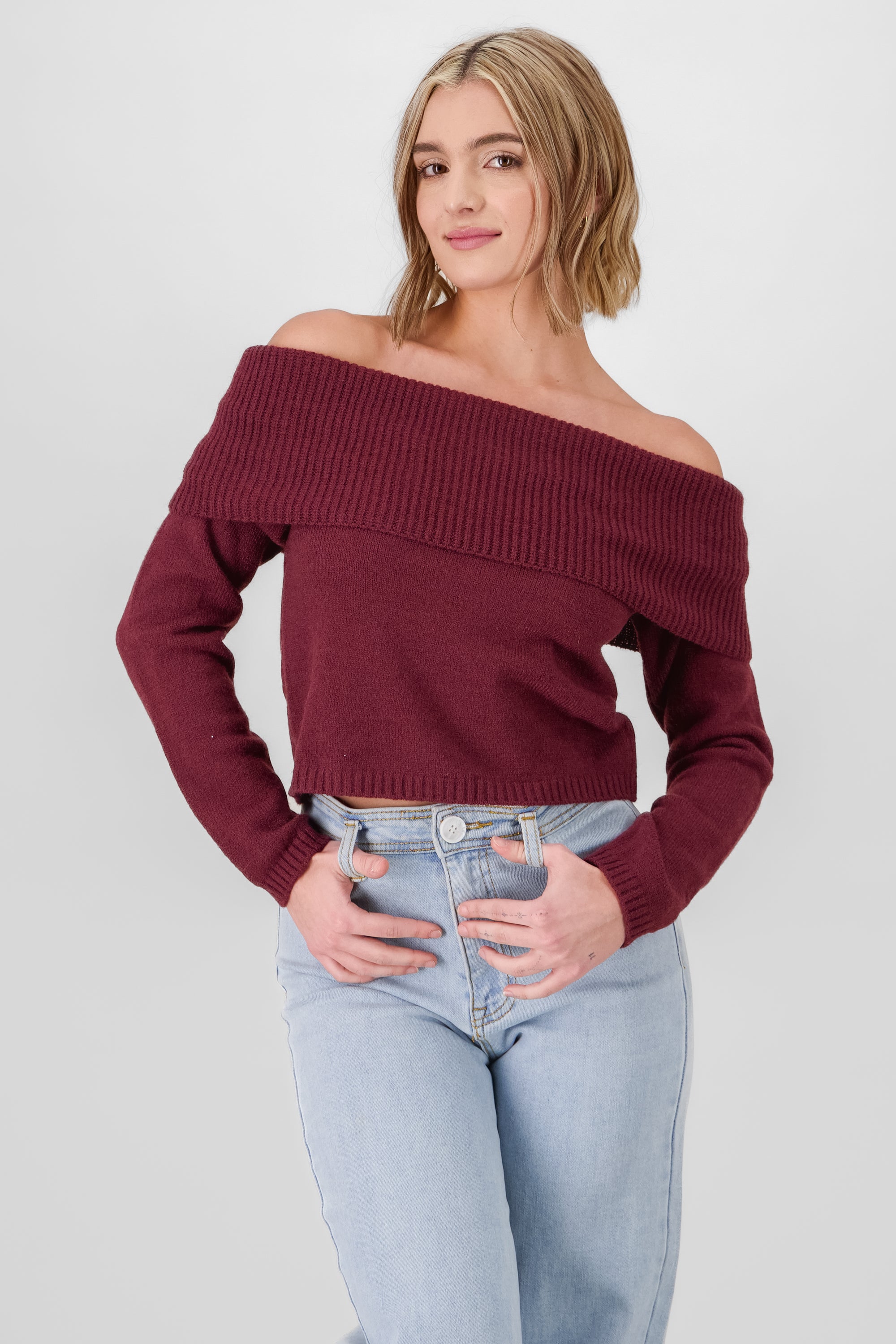 Nueter Off Shoulder Smooth fabric CAME