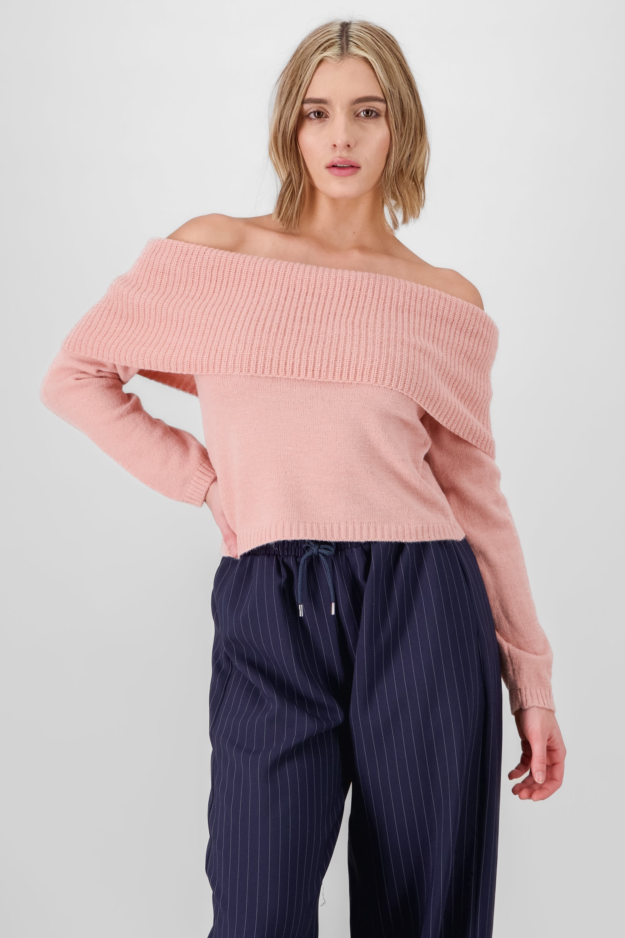 Nueter Off Shoulder Smooth fabric MALLOW