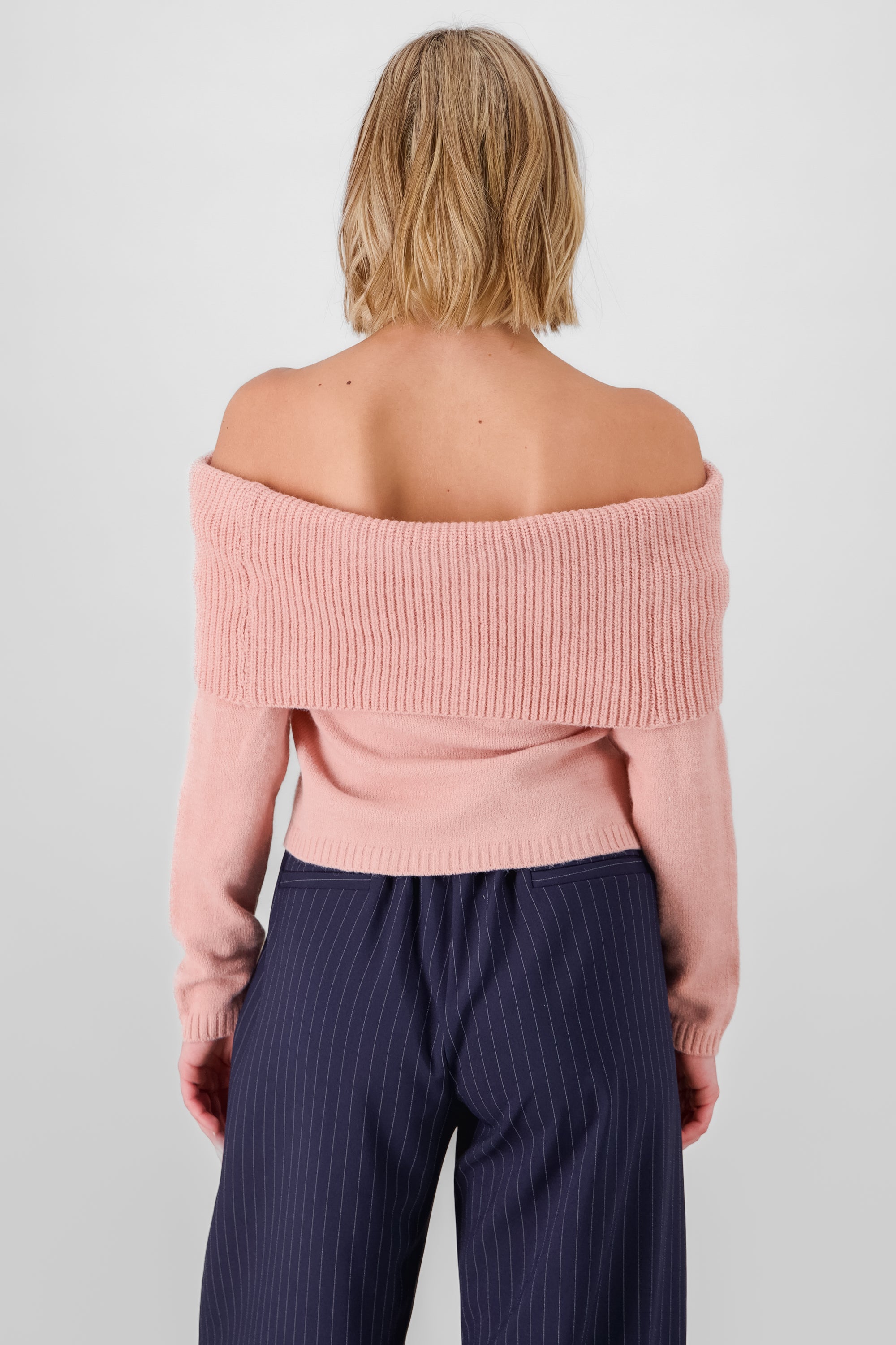 Nueter Off Shoulder Smooth fabric MALLOW