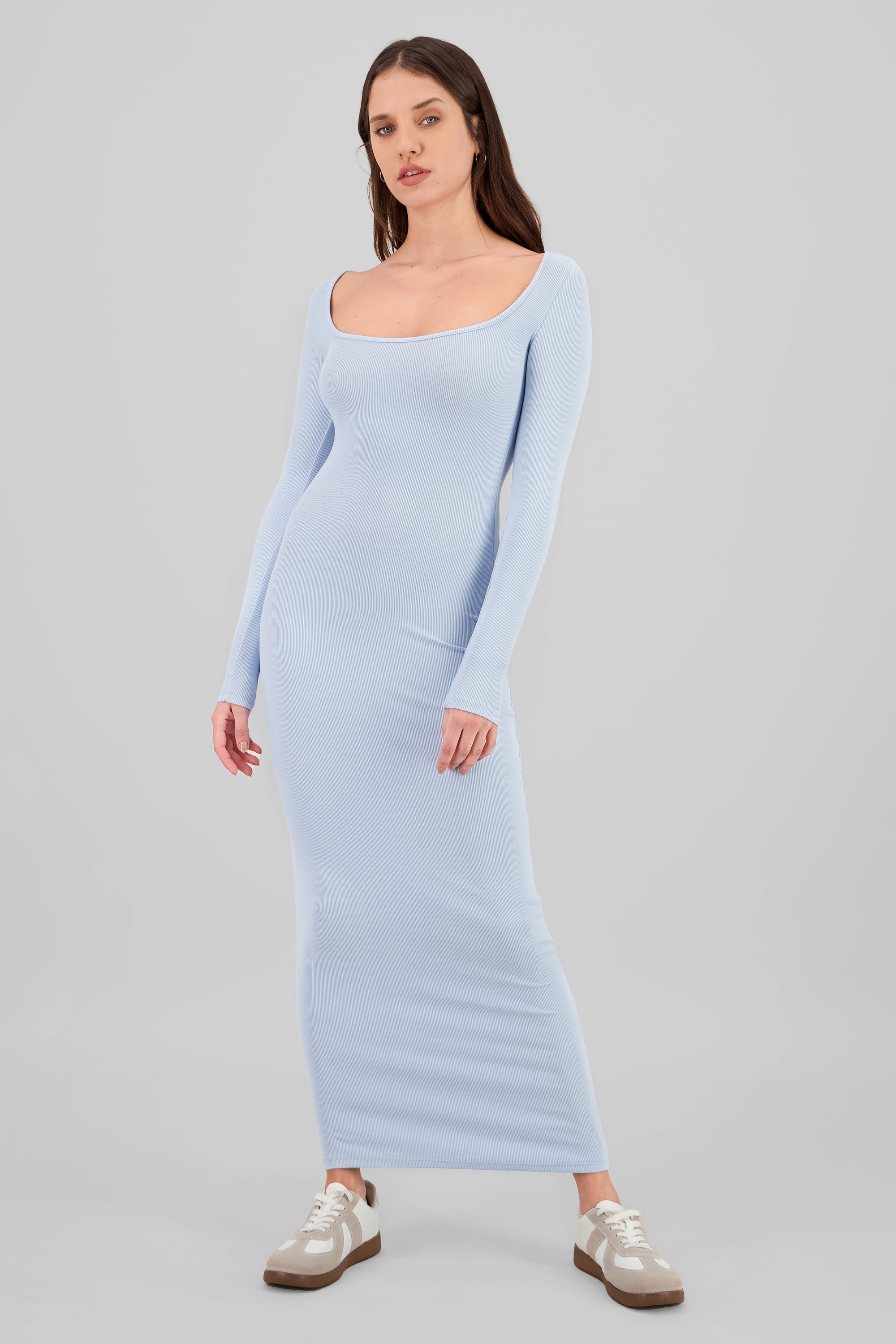 Vestido maxi manga larga liso AZUL CIELO