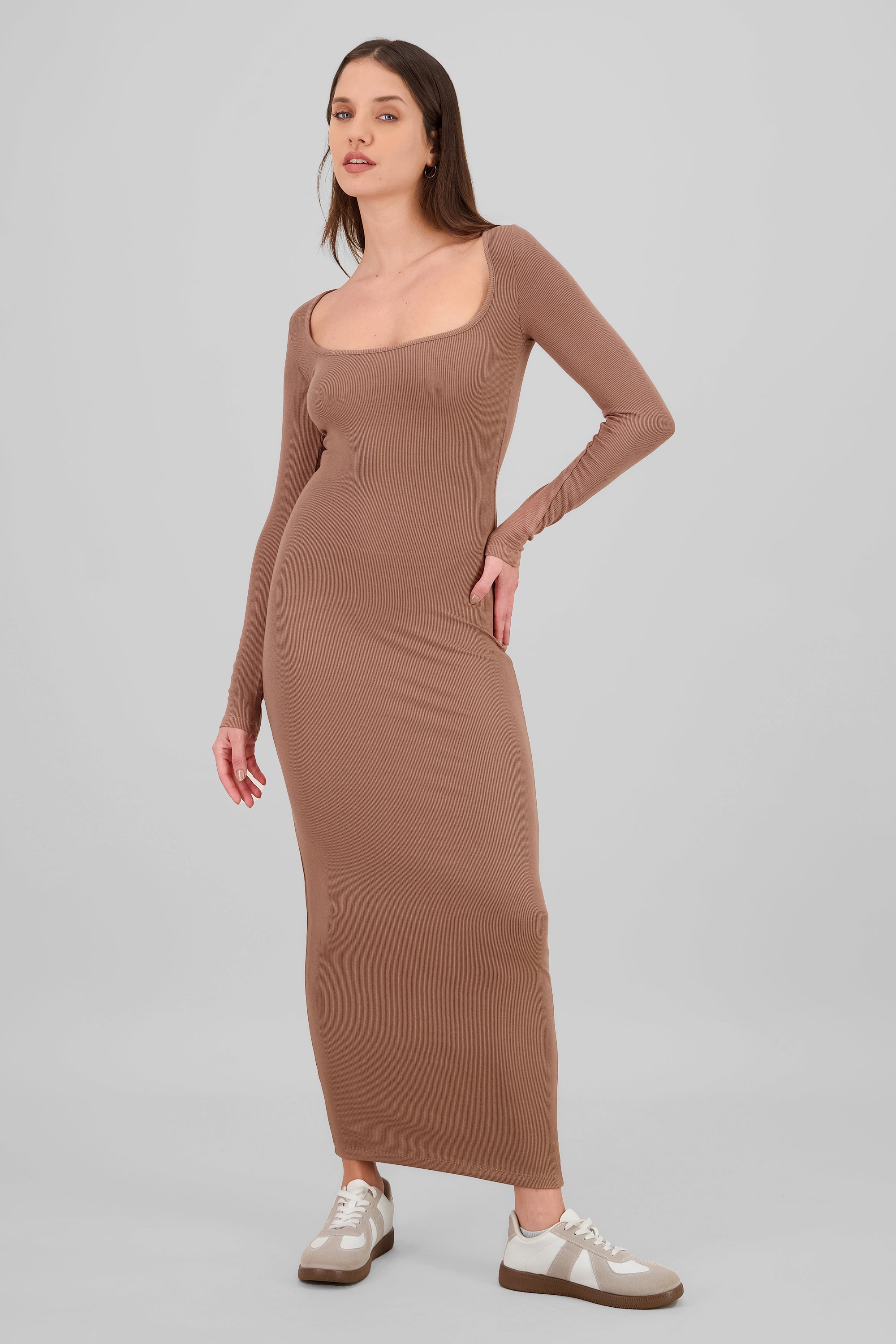 Vestido maxi manga larga liso TAUPE