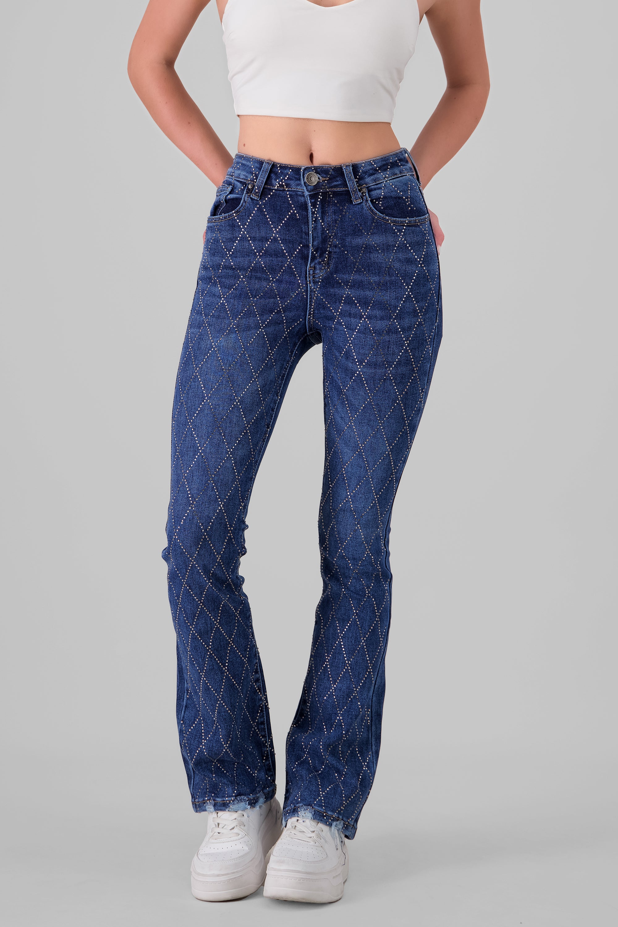 Jeans bootcut detalle brillos MEDIUM WASH