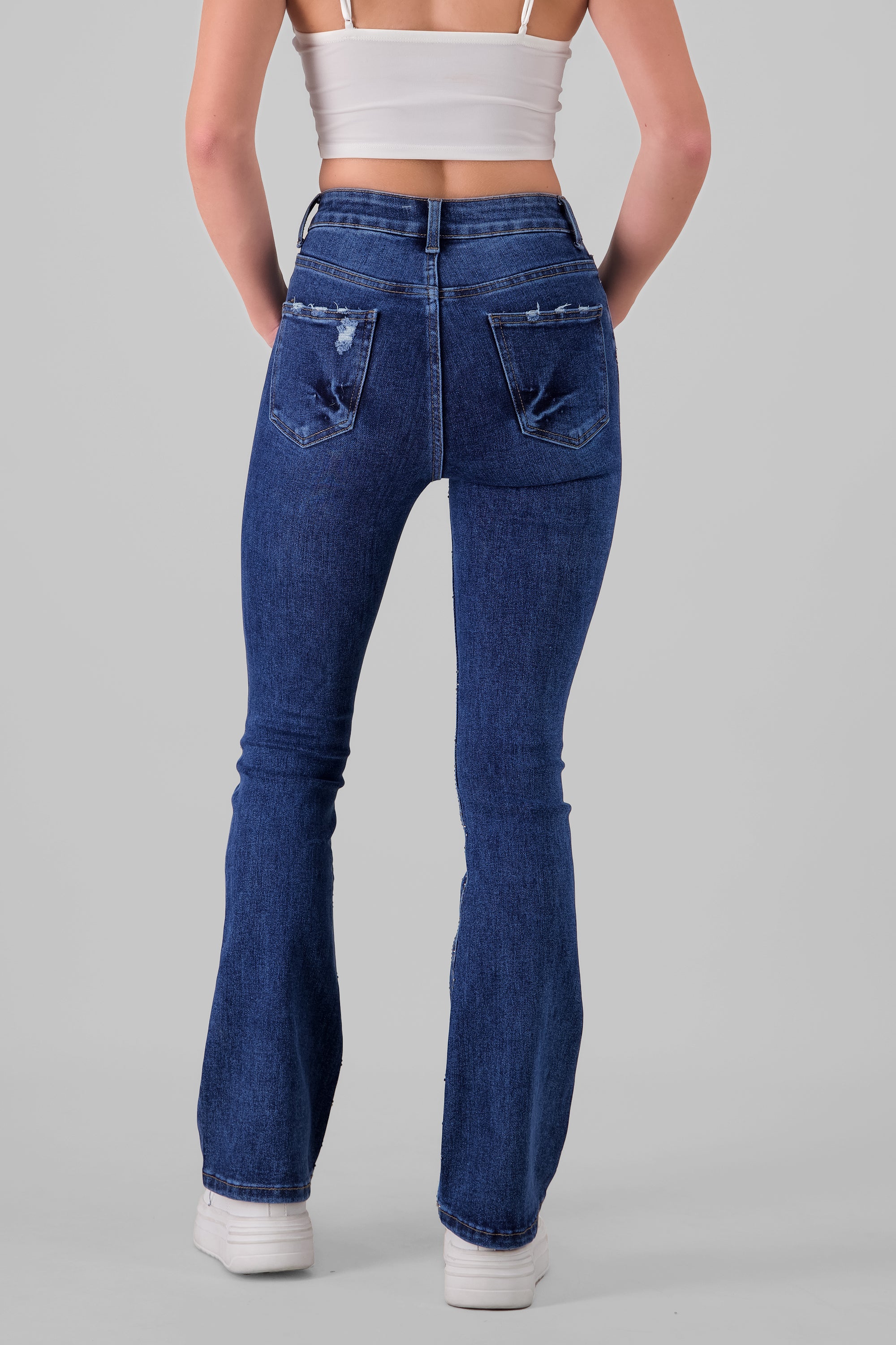 Jeans bootcut detalle brillos MEDIUM WASH