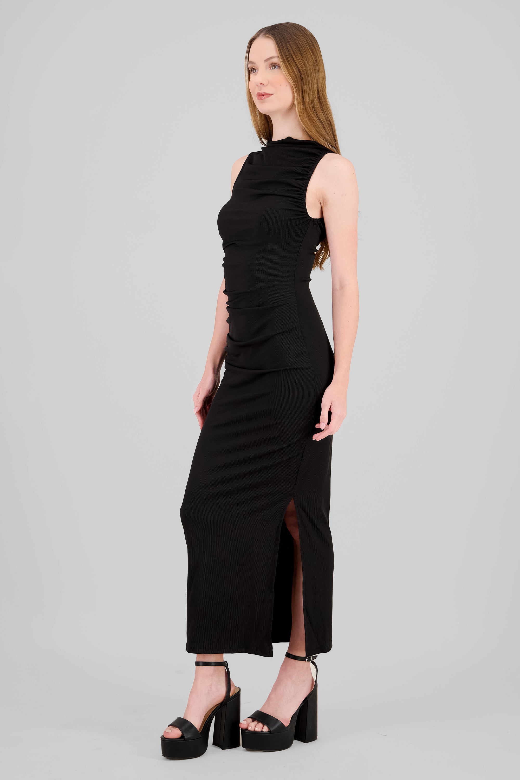 Vestido midi drapedado liso NEGRO
