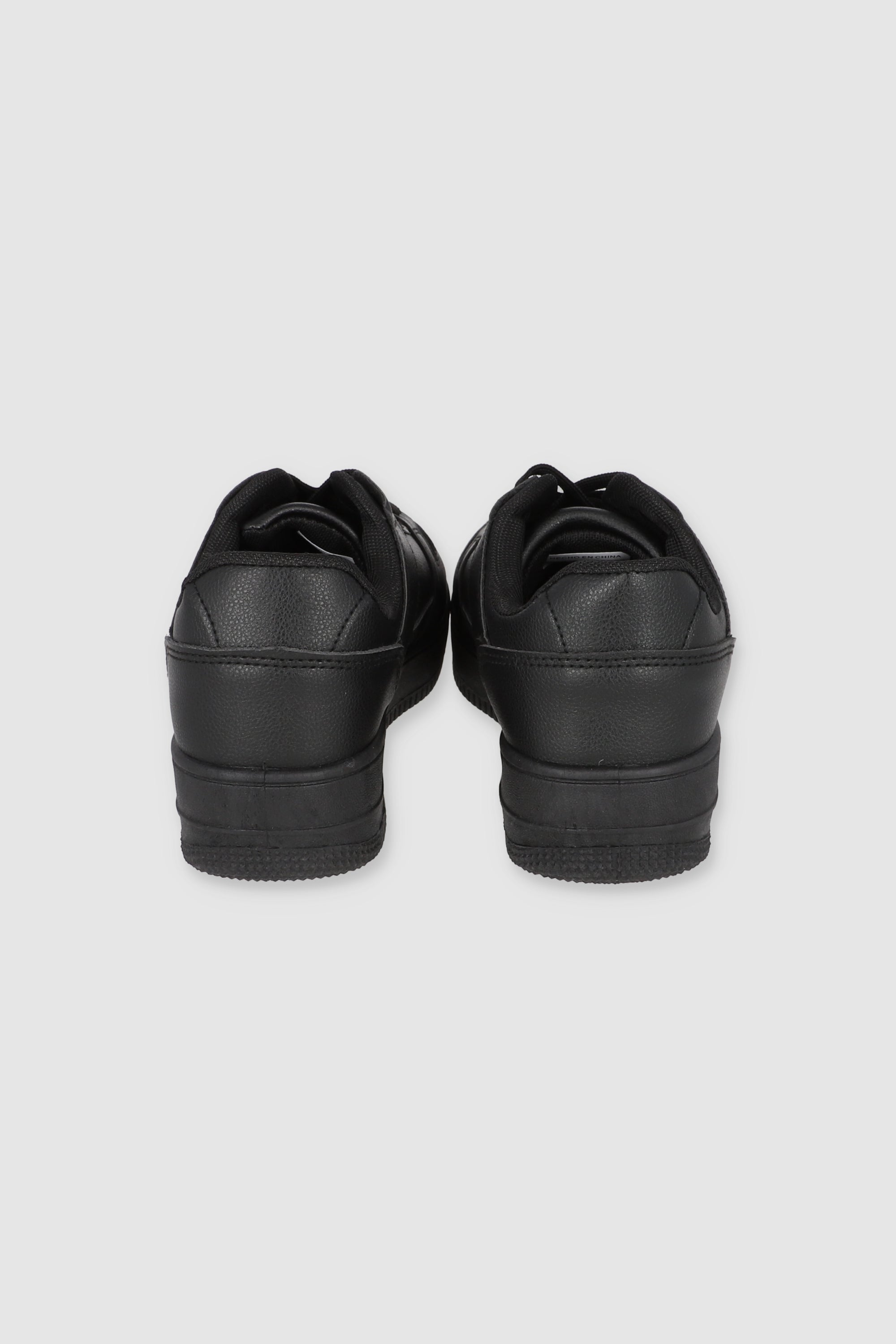 TENIS RETRO BASICO CONTRASTE NEGRO