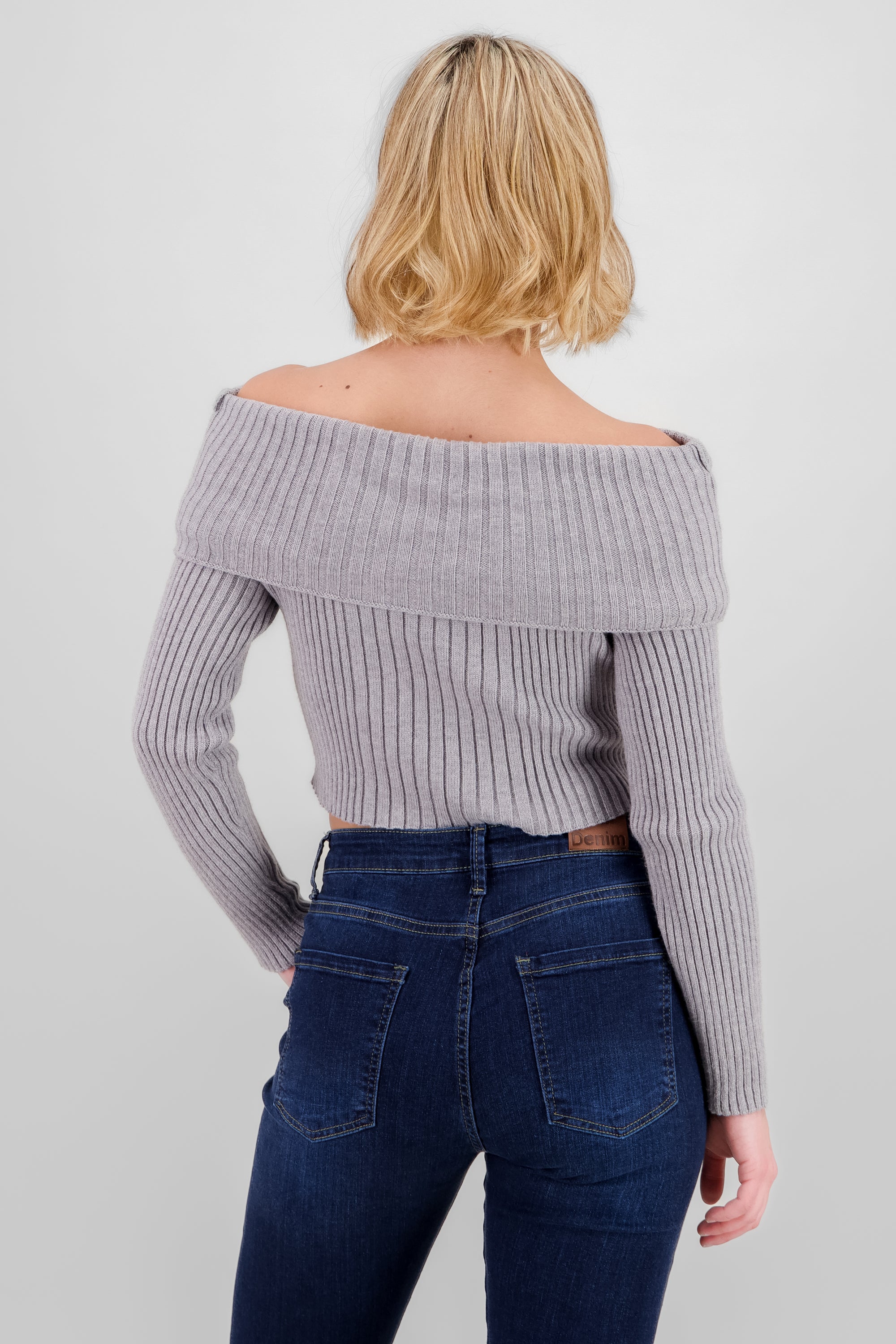 Sueter tejido off shoulder GRIS JASPE