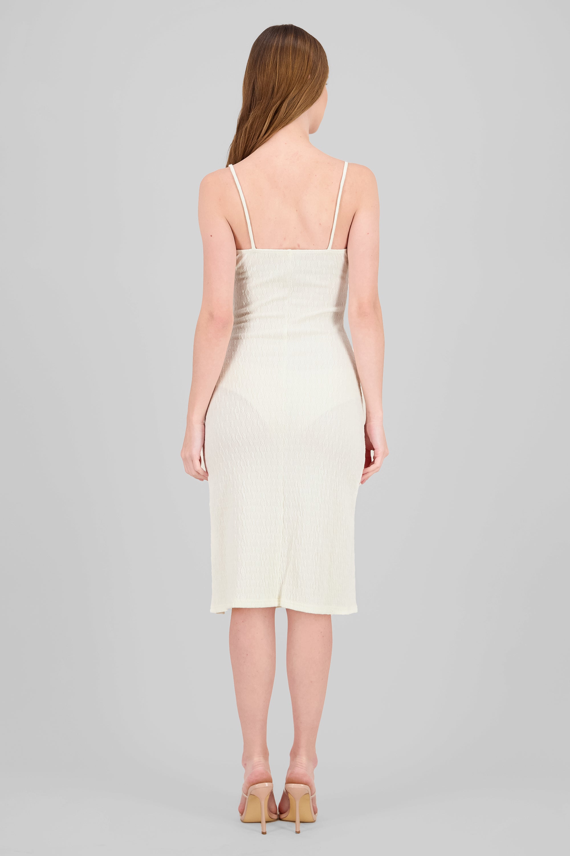 Vestido con copas textura BEIGE