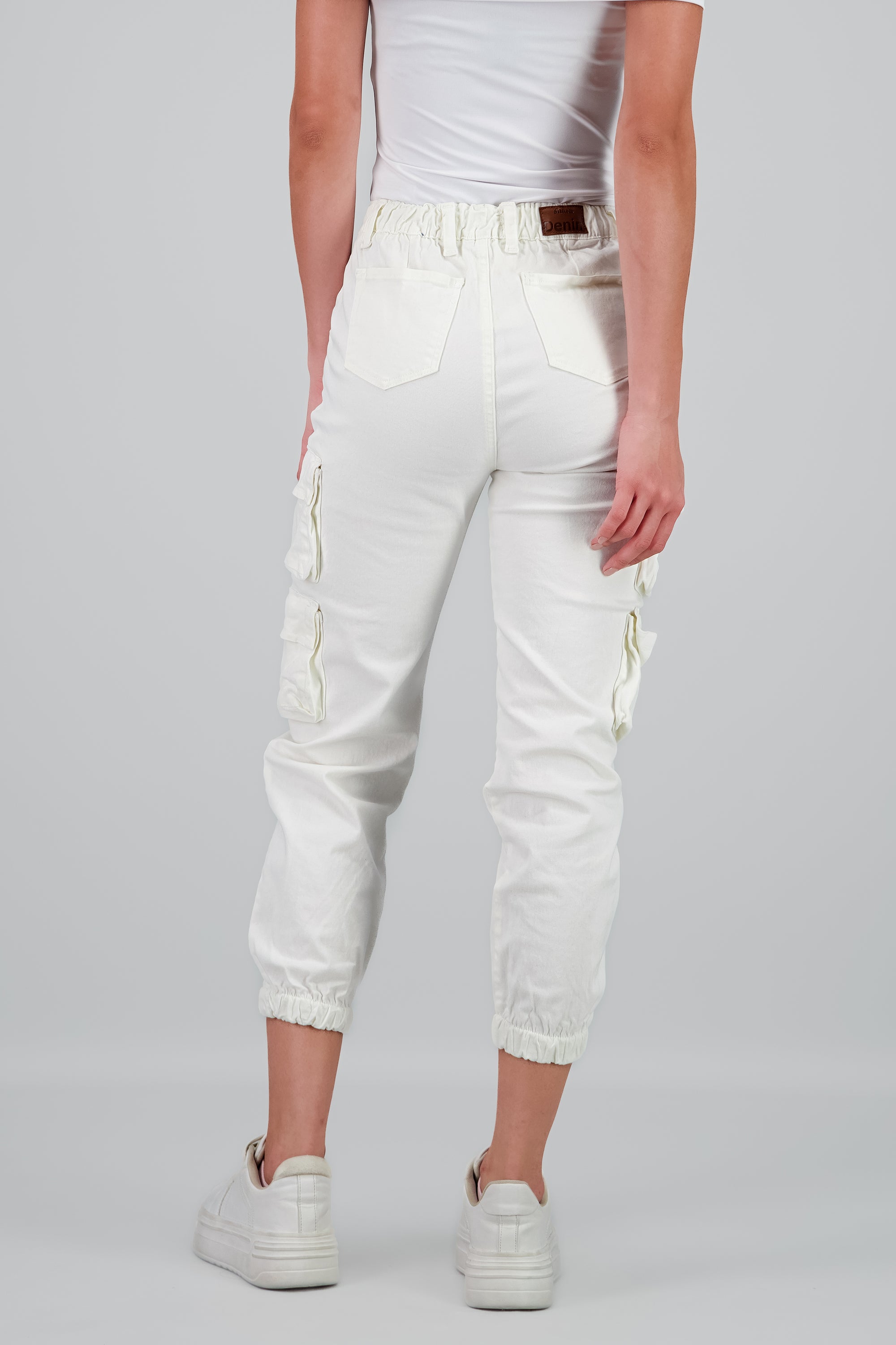 Jeans cargo monocolor BLANCO