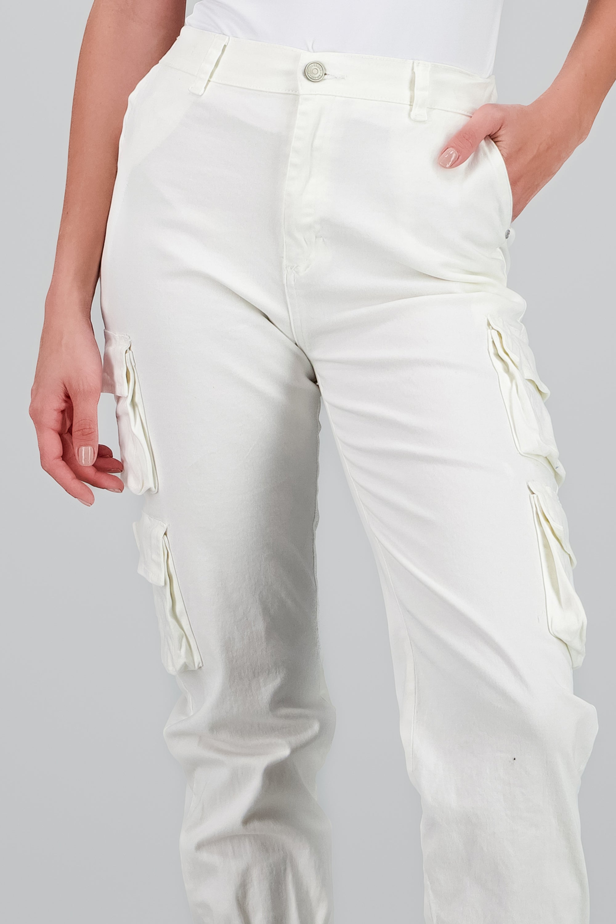 Jeans cargo monocolor BLANCO