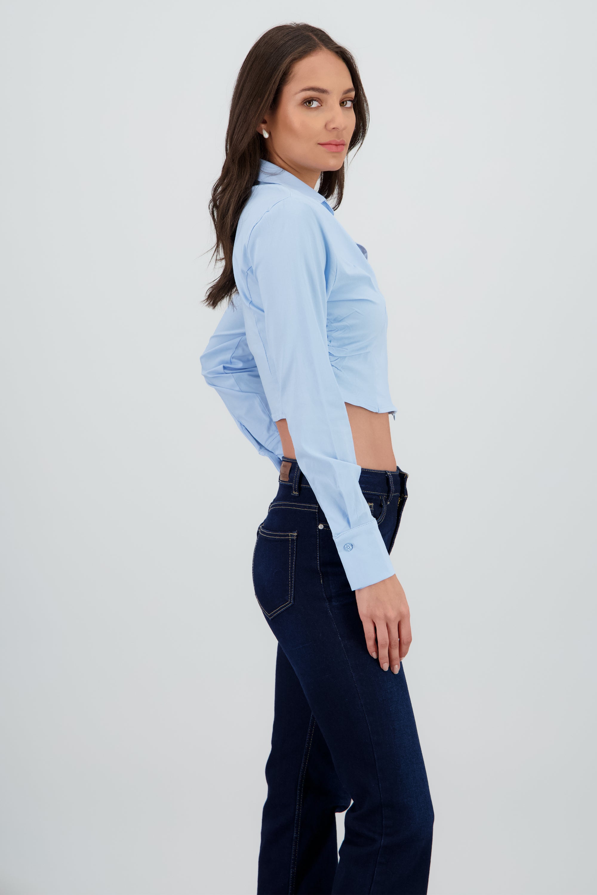 Camisa corta con pinzas liso AZUL CIELO