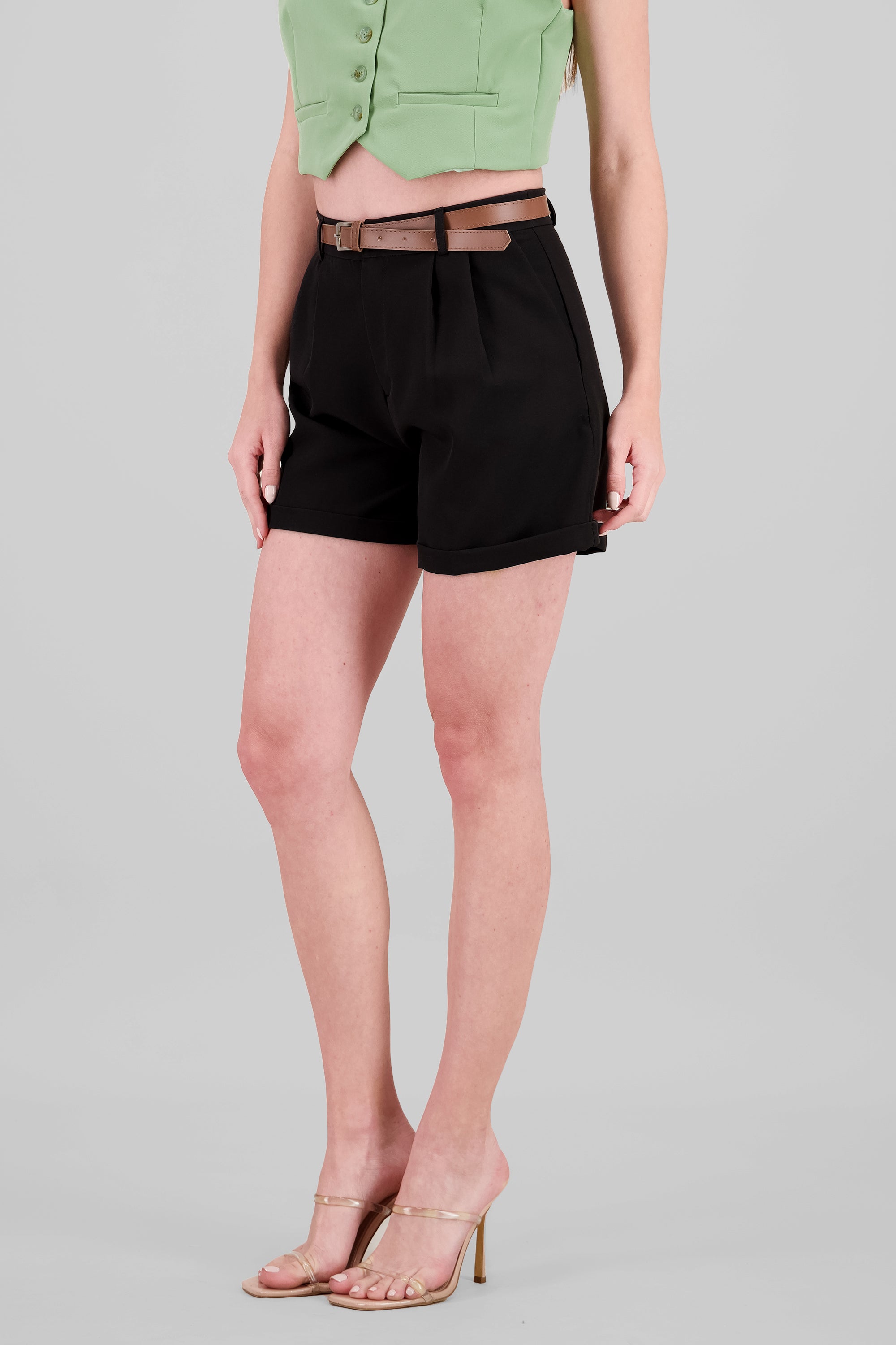 Shorts valenciana cinturon NEGRO