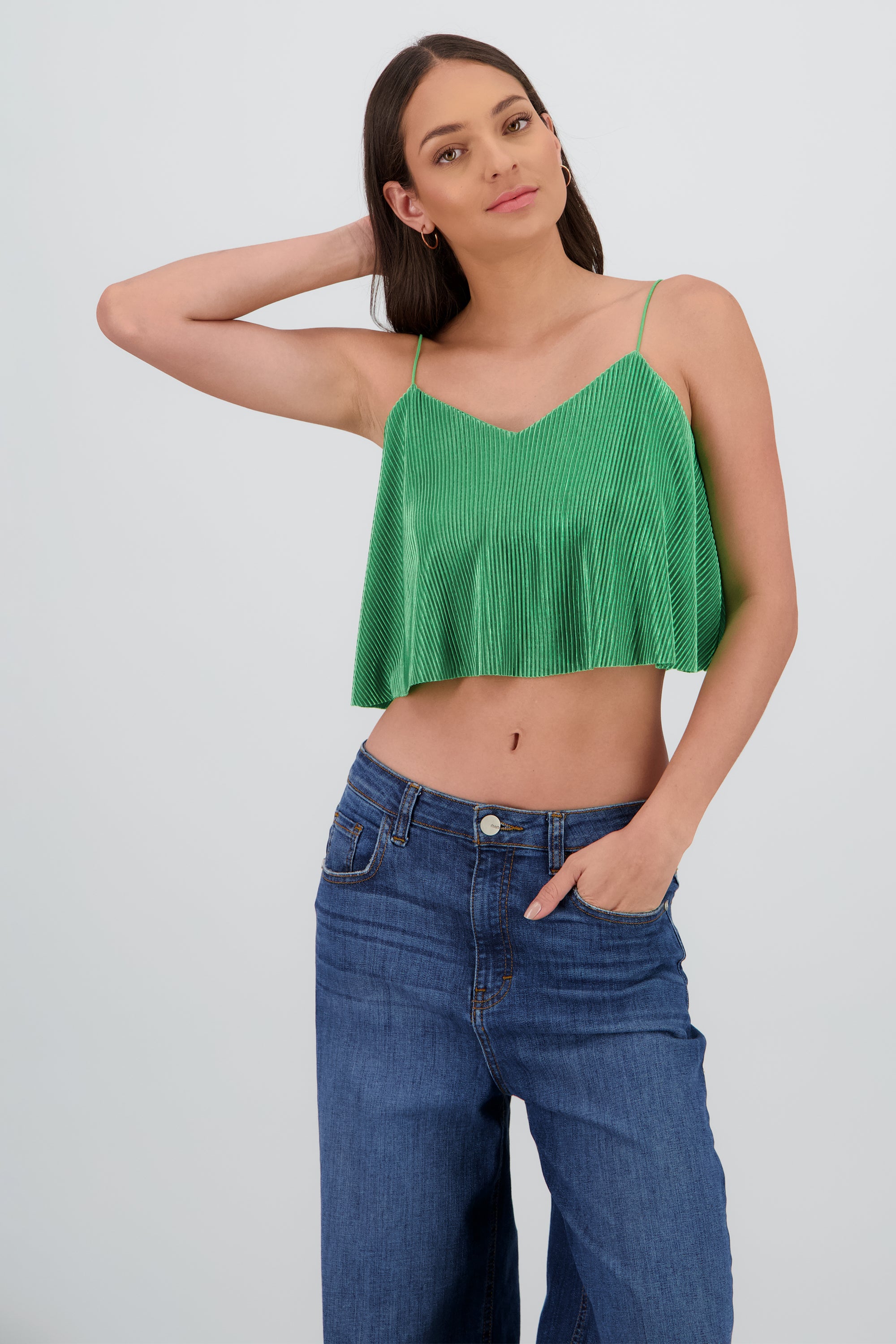 Top crop sin mangas VERDE