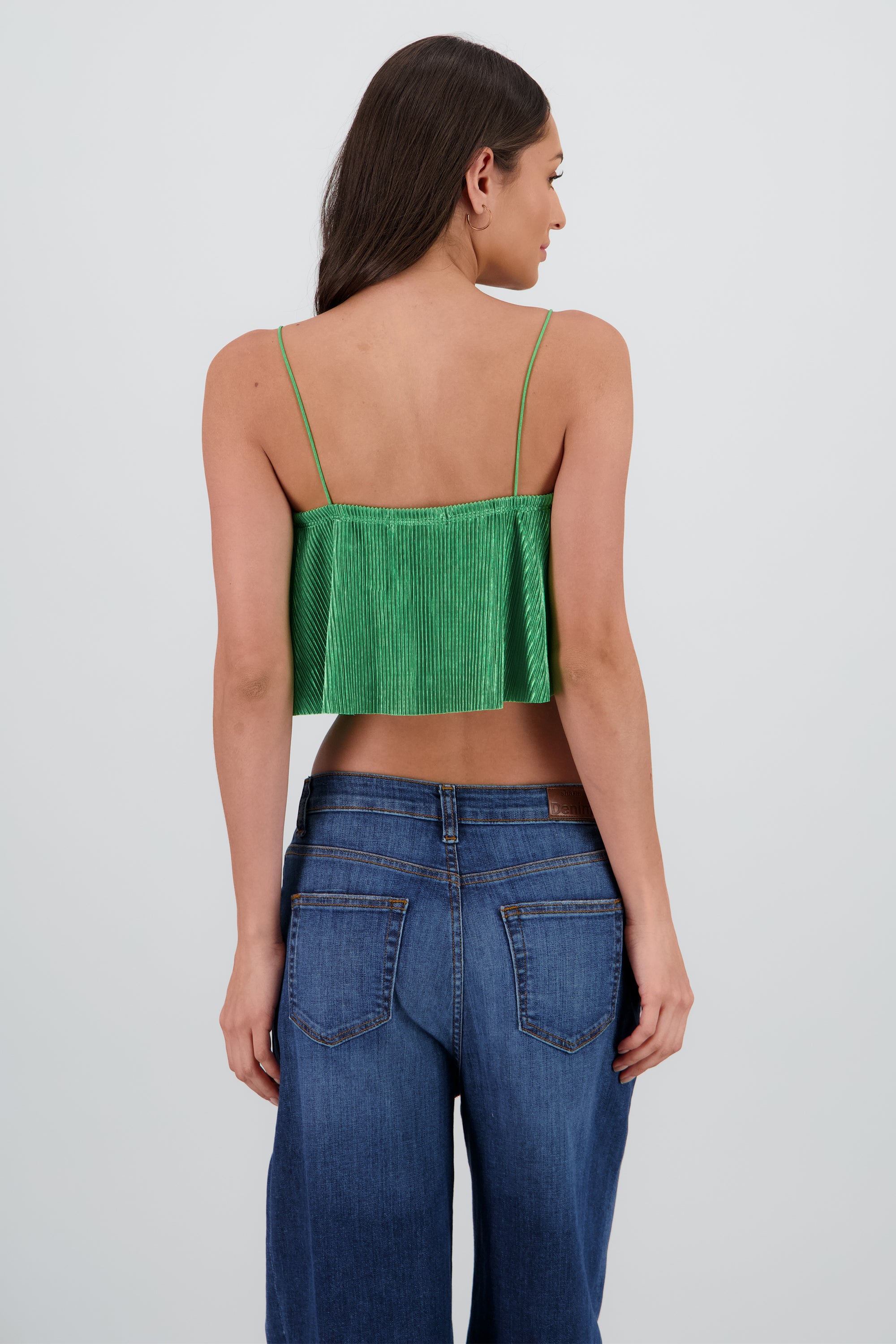 Top crop sin mangas VERDE