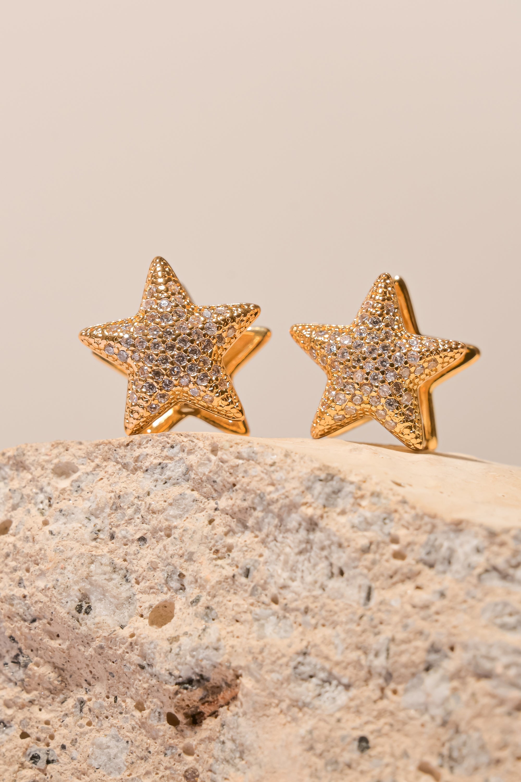 Aretes estrellas brillos ORO