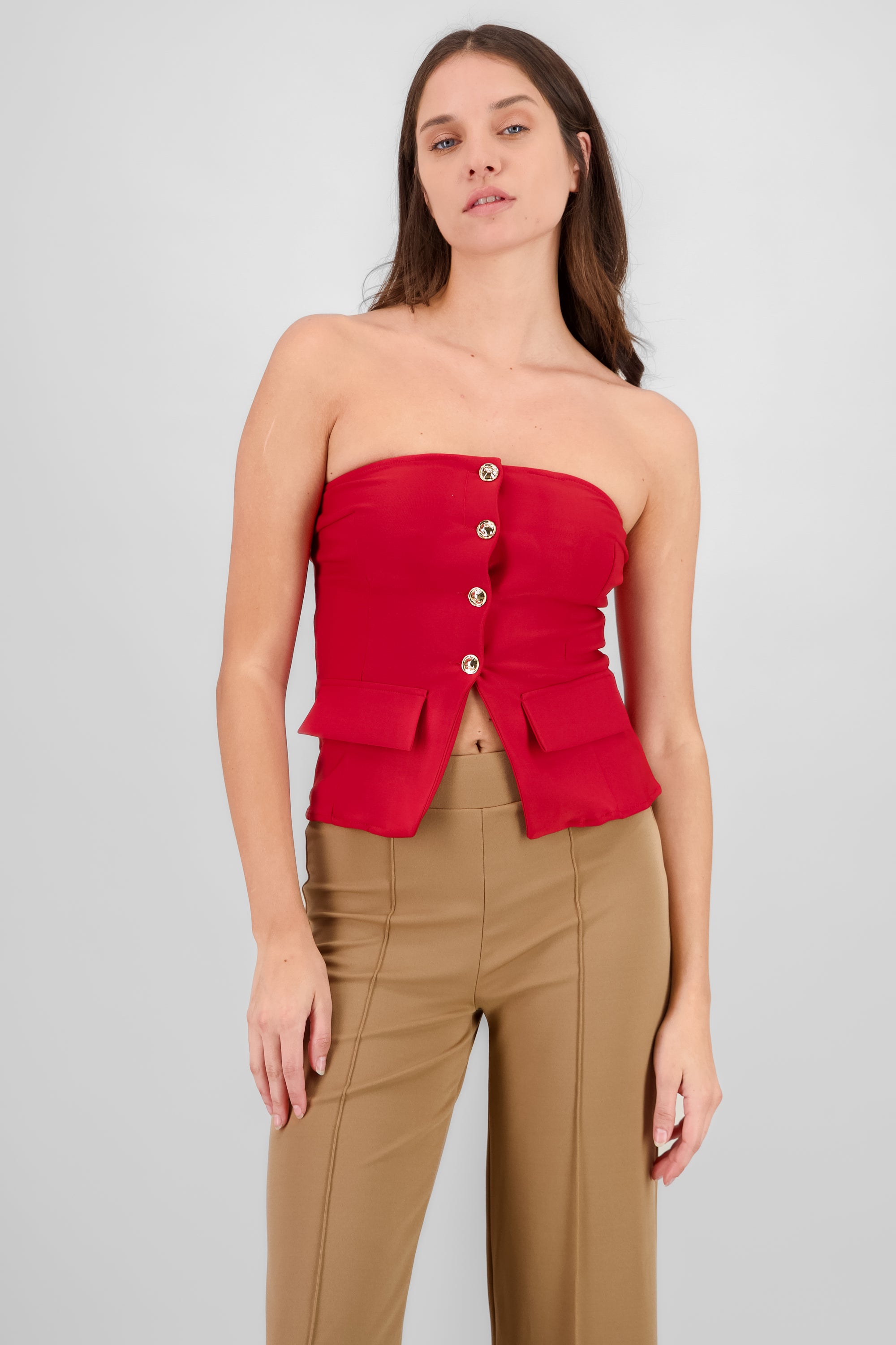 Top formal con bolsas y accentos de botones ROJO TOMATE