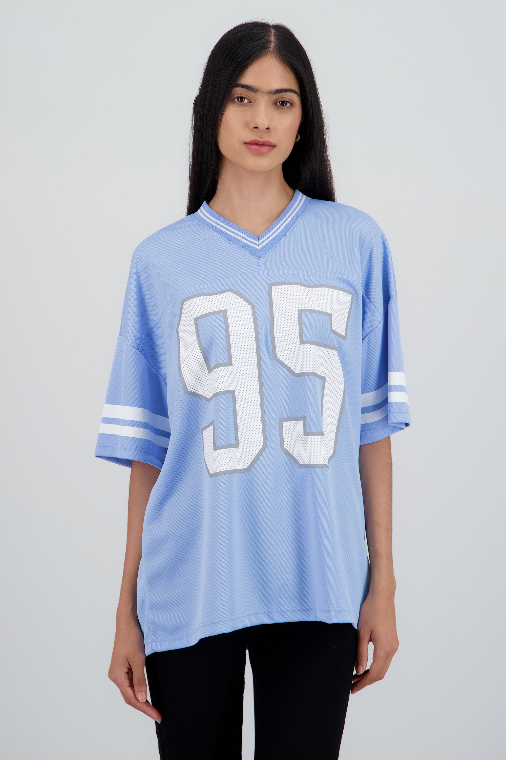 Playera deportiva estampado numeros AZUL CIELO