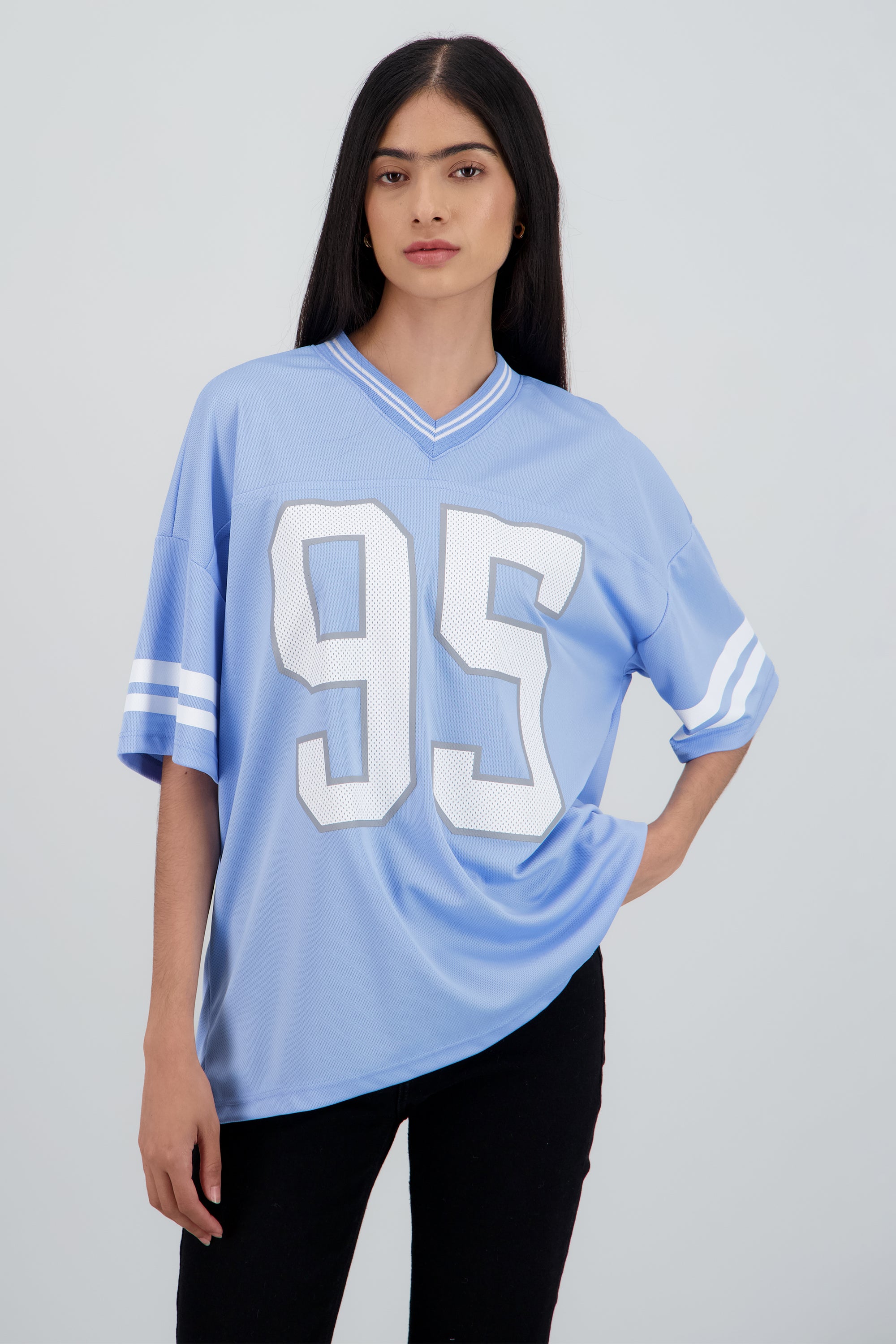 Playera deportiva estampado numeros AZUL CIELO