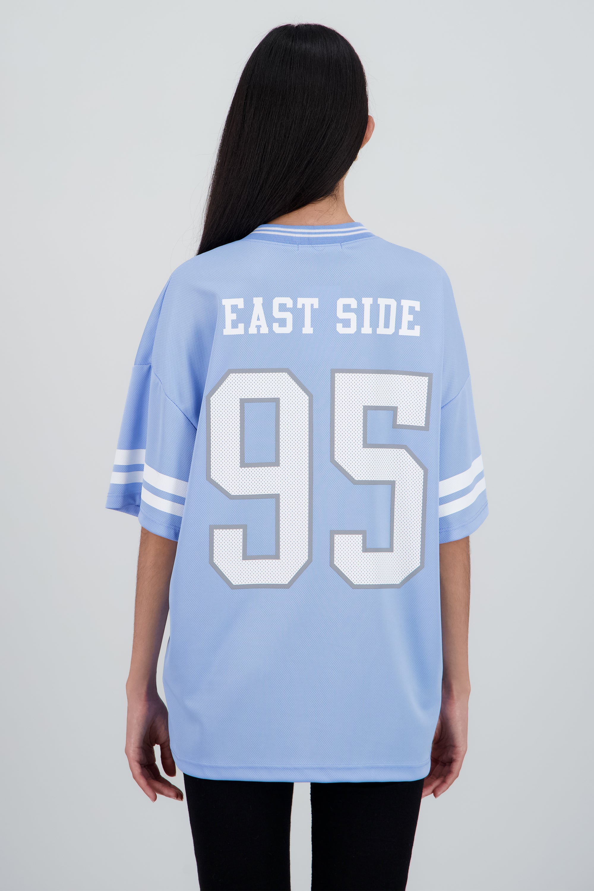 Playera deportiva estampado numeros AZUL CIELO