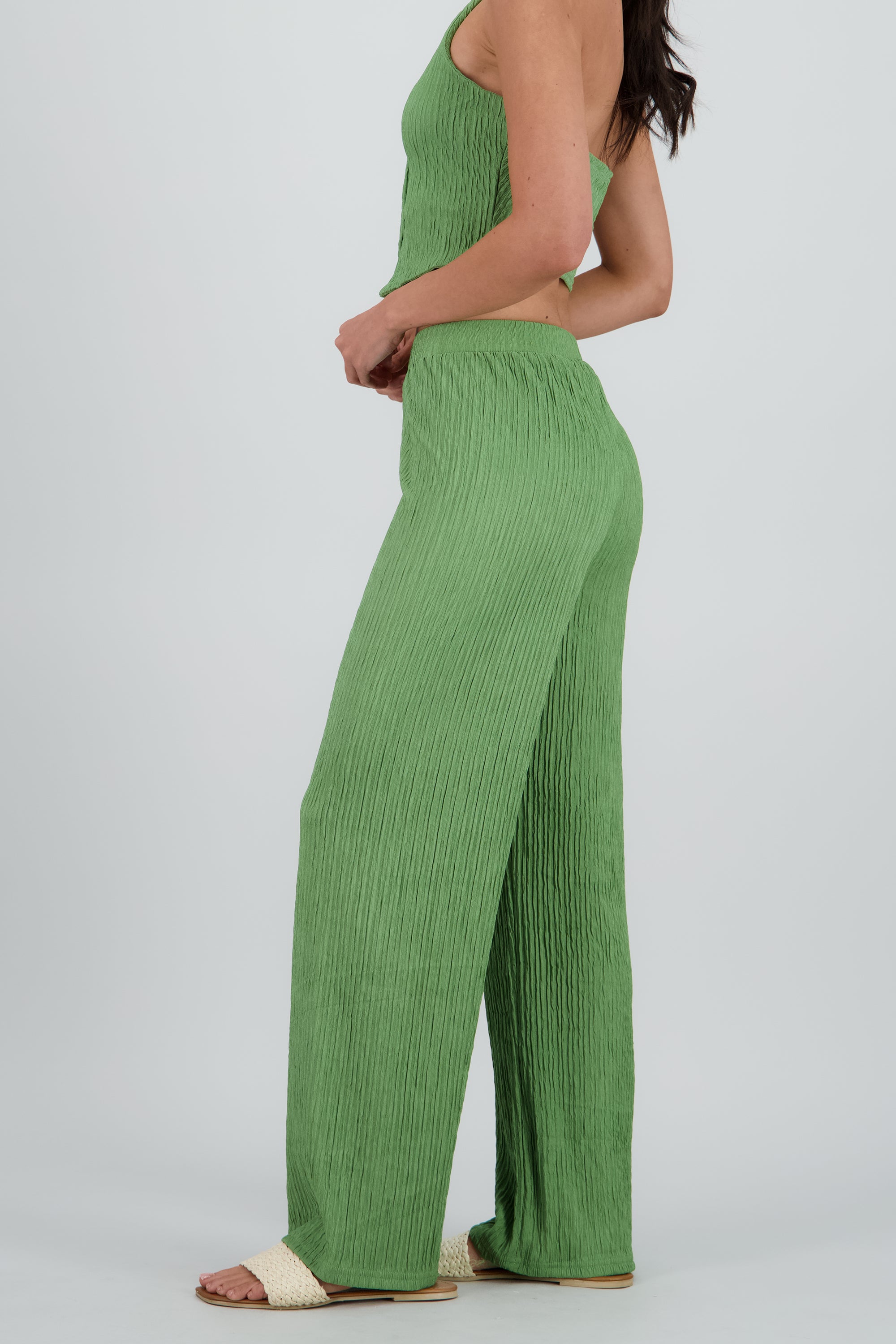 Pantalon recto textura VERDE BRILLANTE