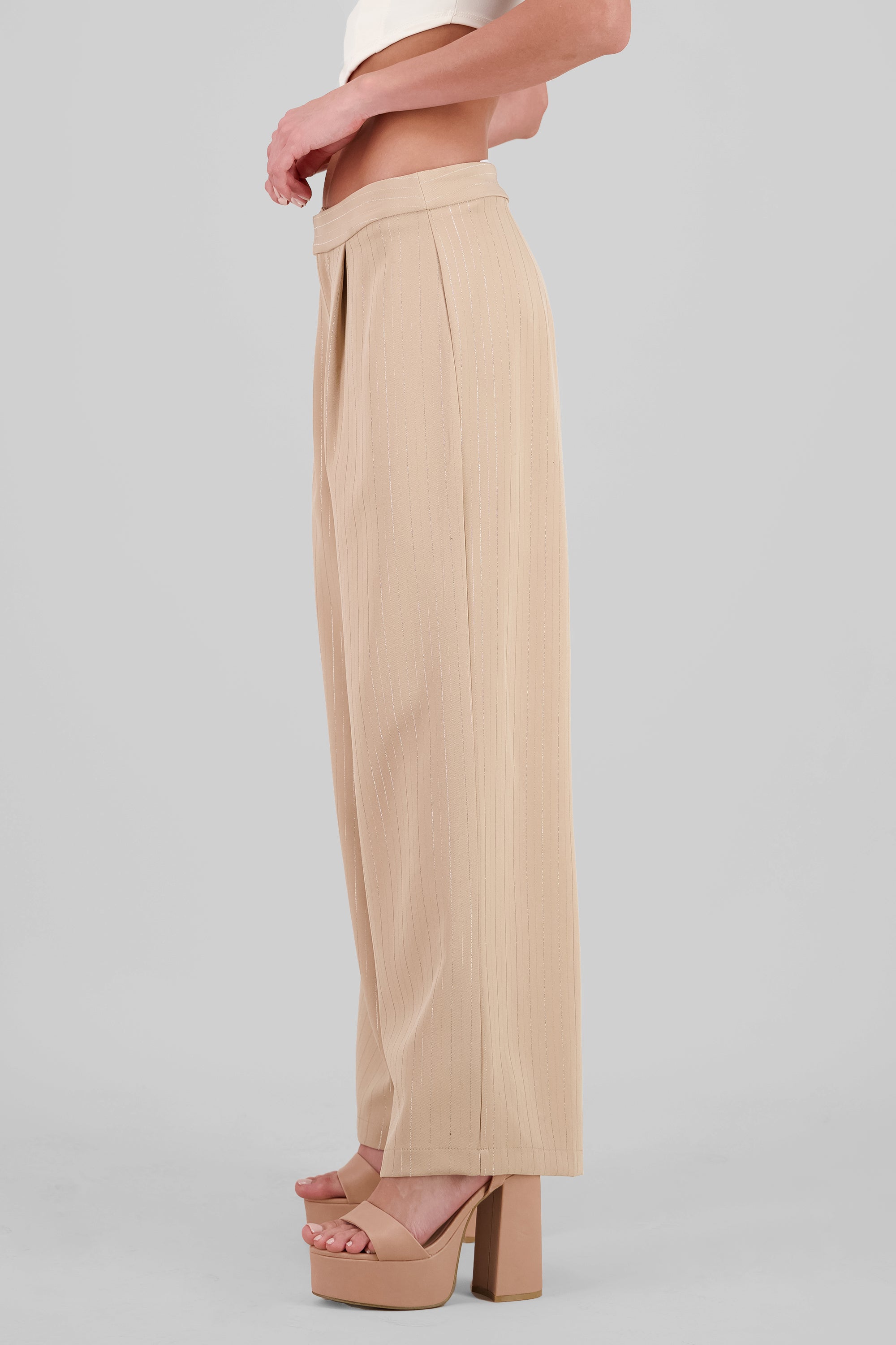 Pantalon recto detalle rayas brillos KHAKI