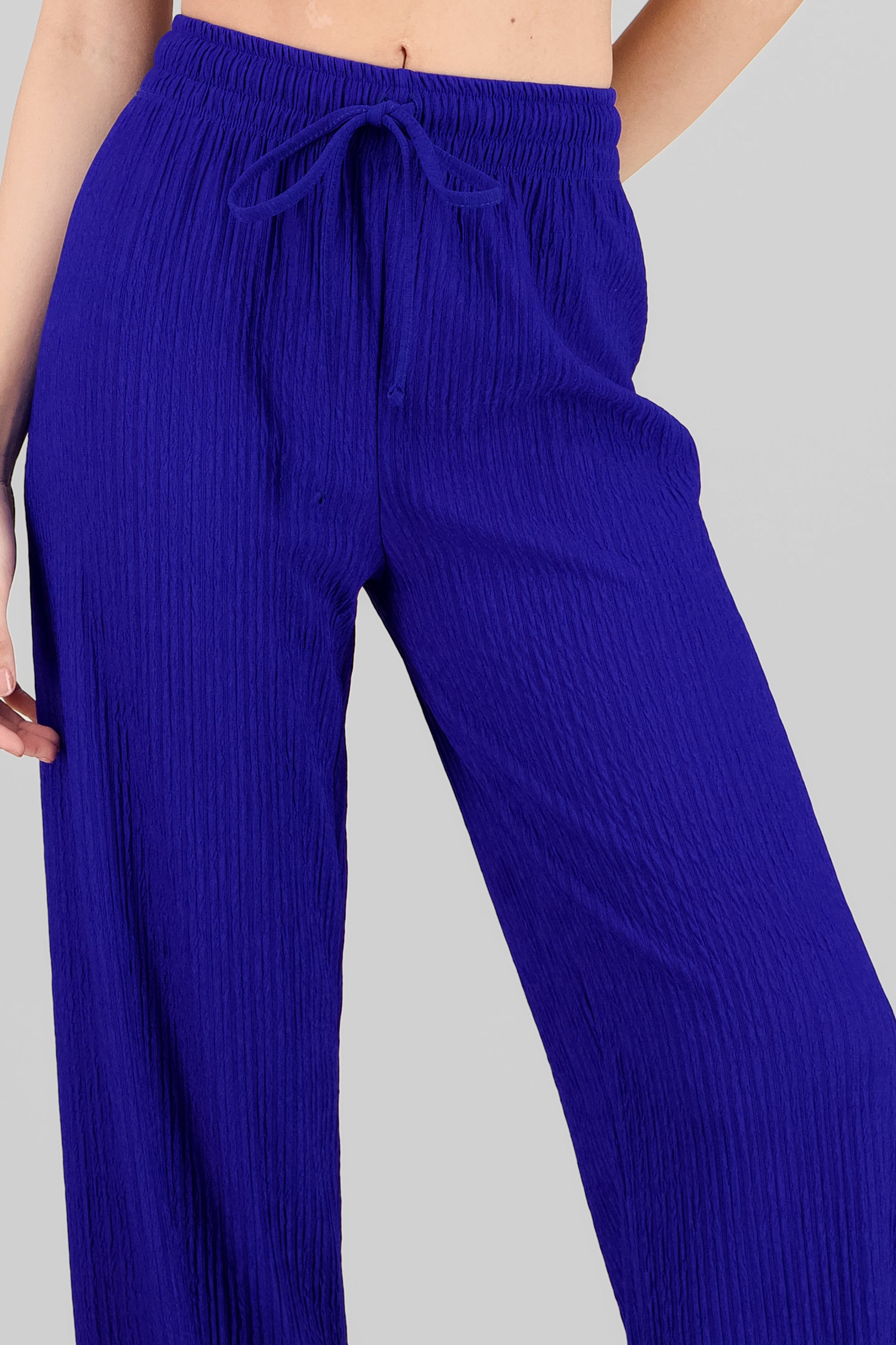 Pantalón amplio textura AZUL REY