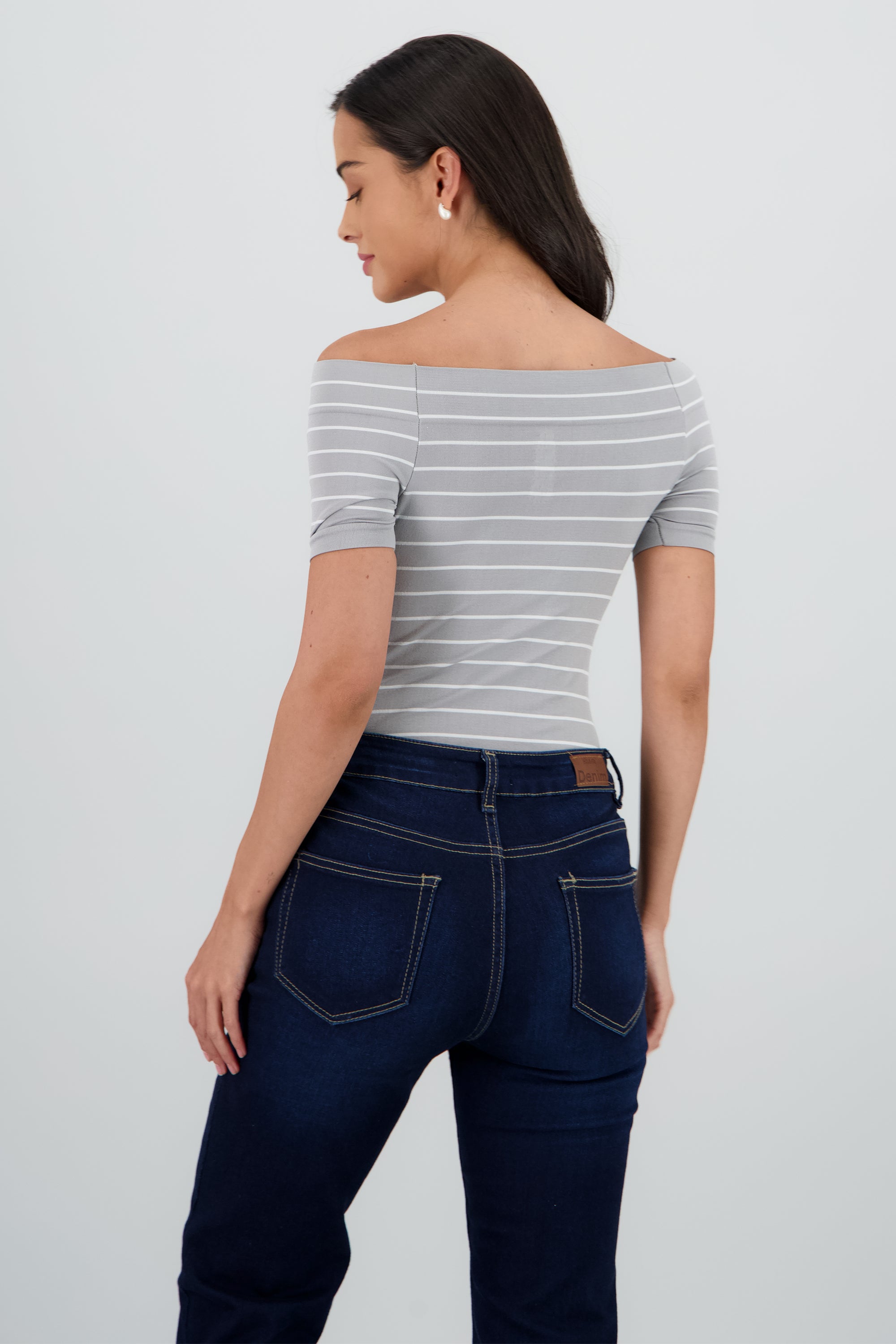 Bodysuit rayas hombro descubierto GRIS CLARO