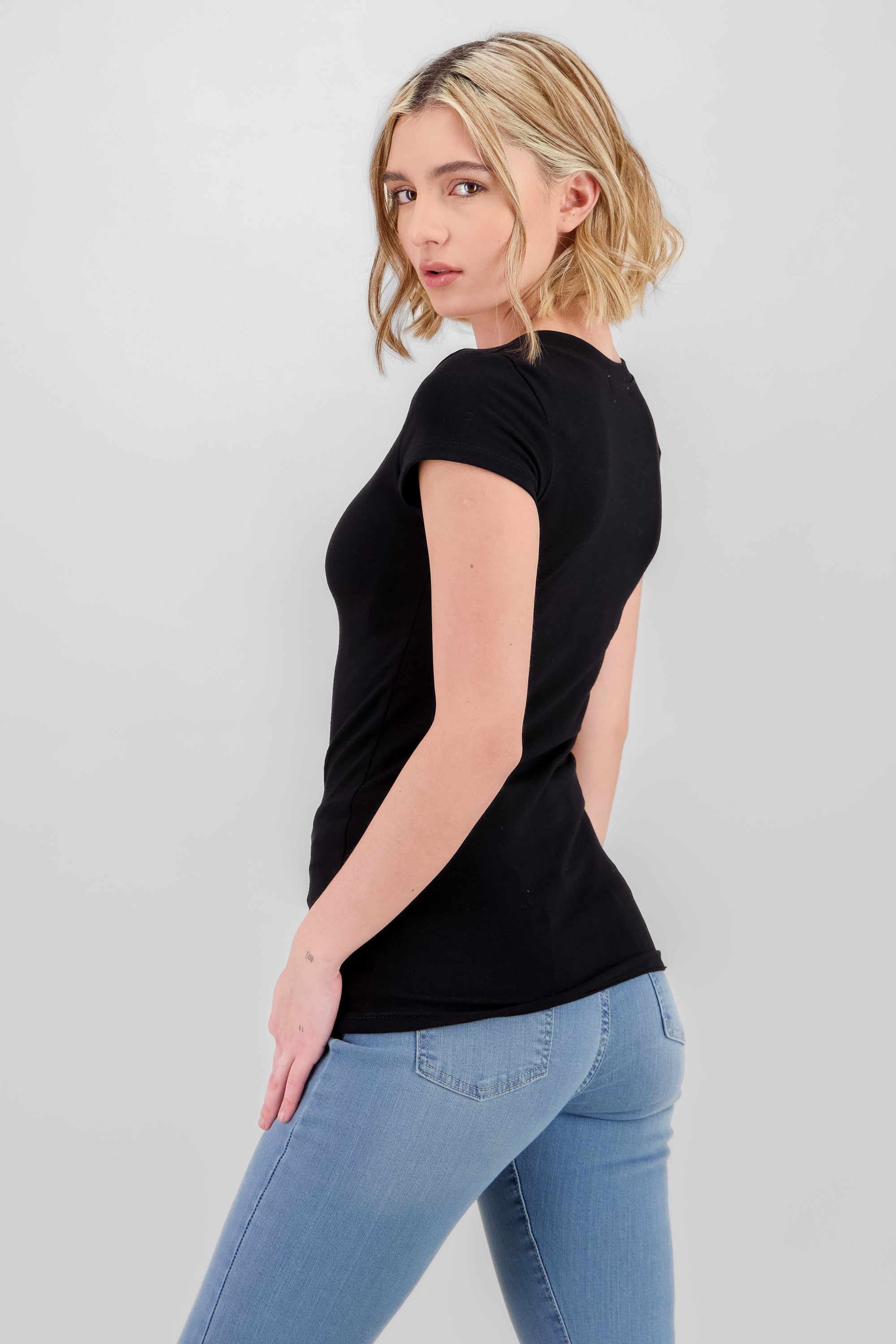 Blusa manga corta solido basicos NEGRO