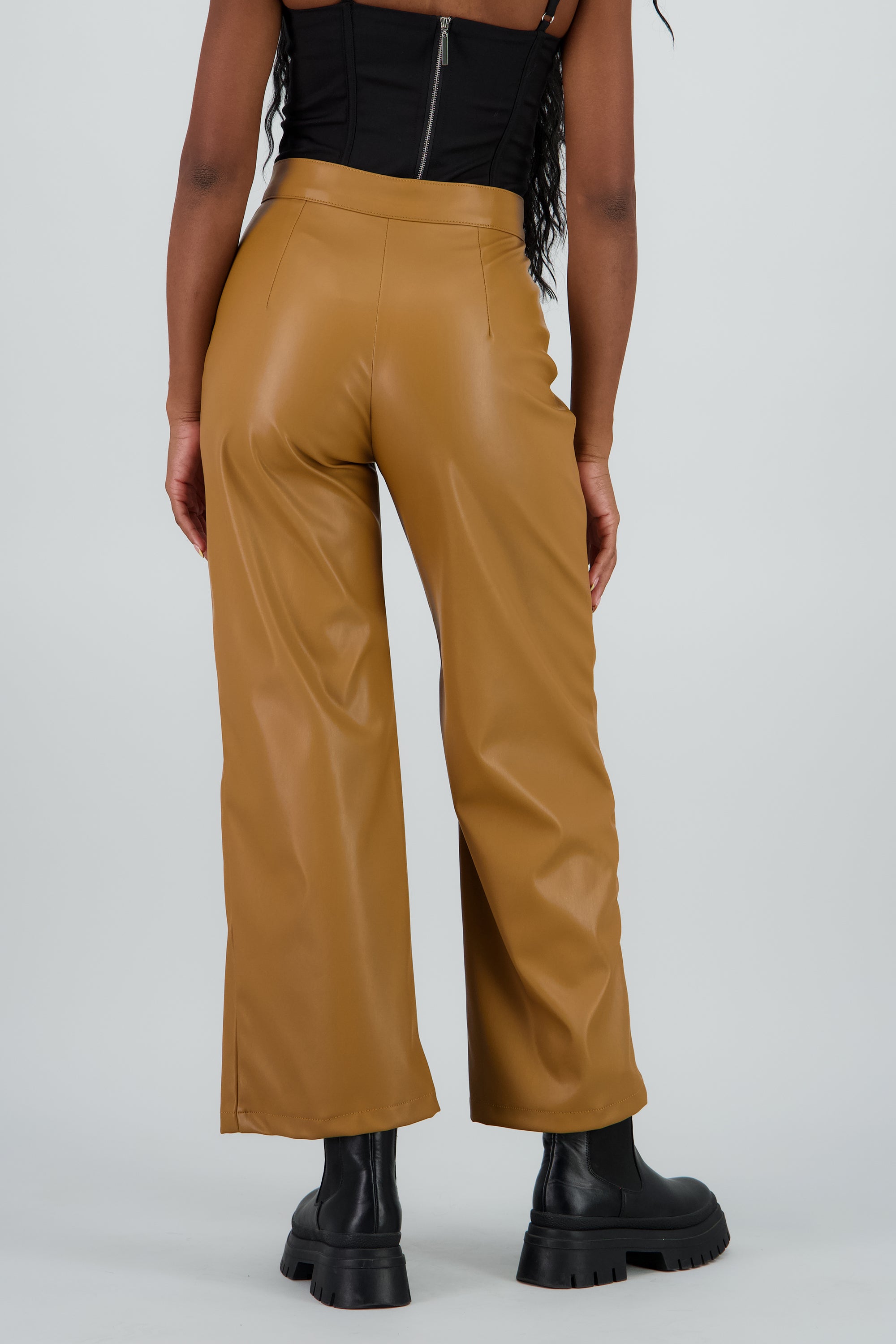 Pantalon pu recto pretina CAMELLO