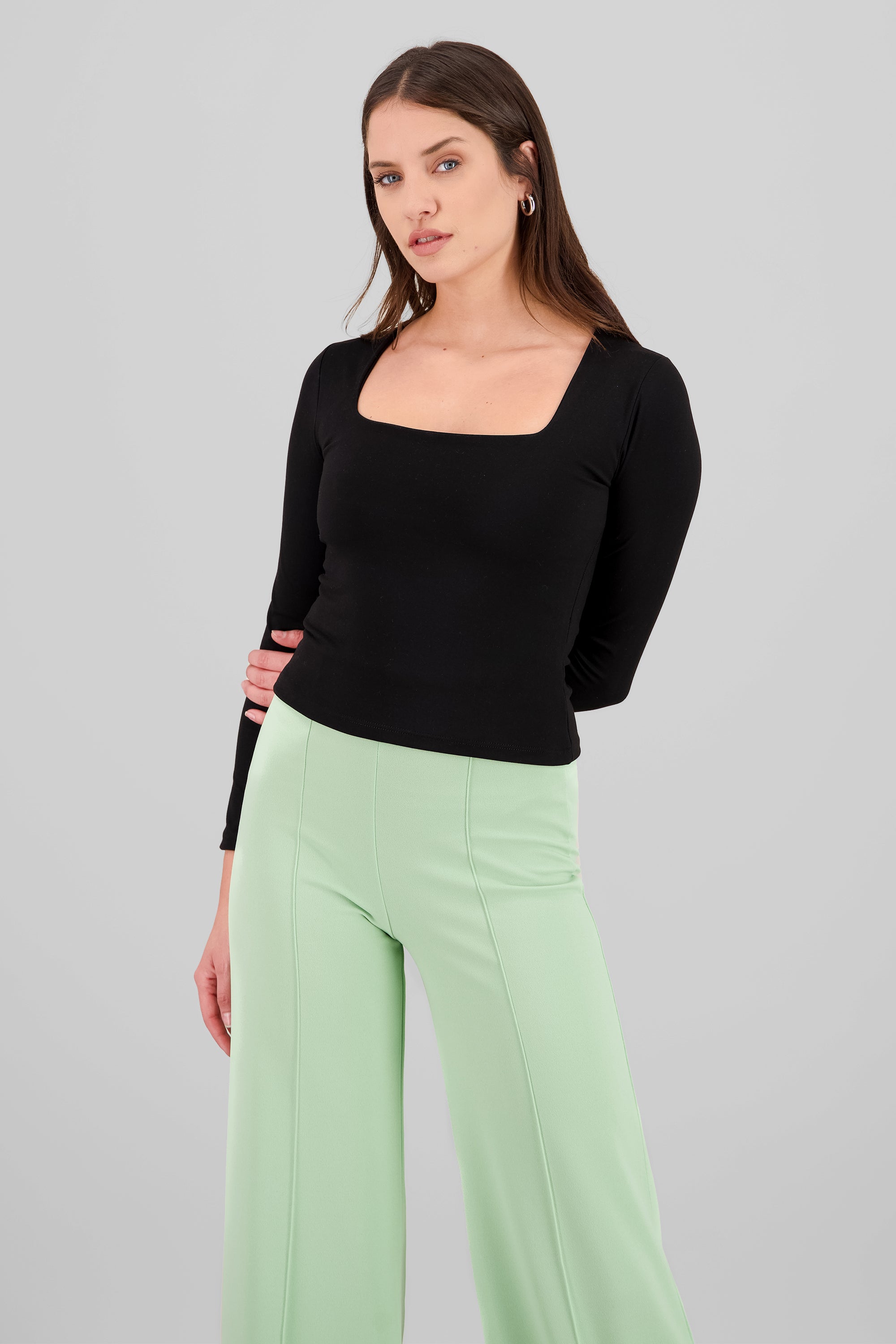 Top escote cuadrado manga larga doble tela NEGRO