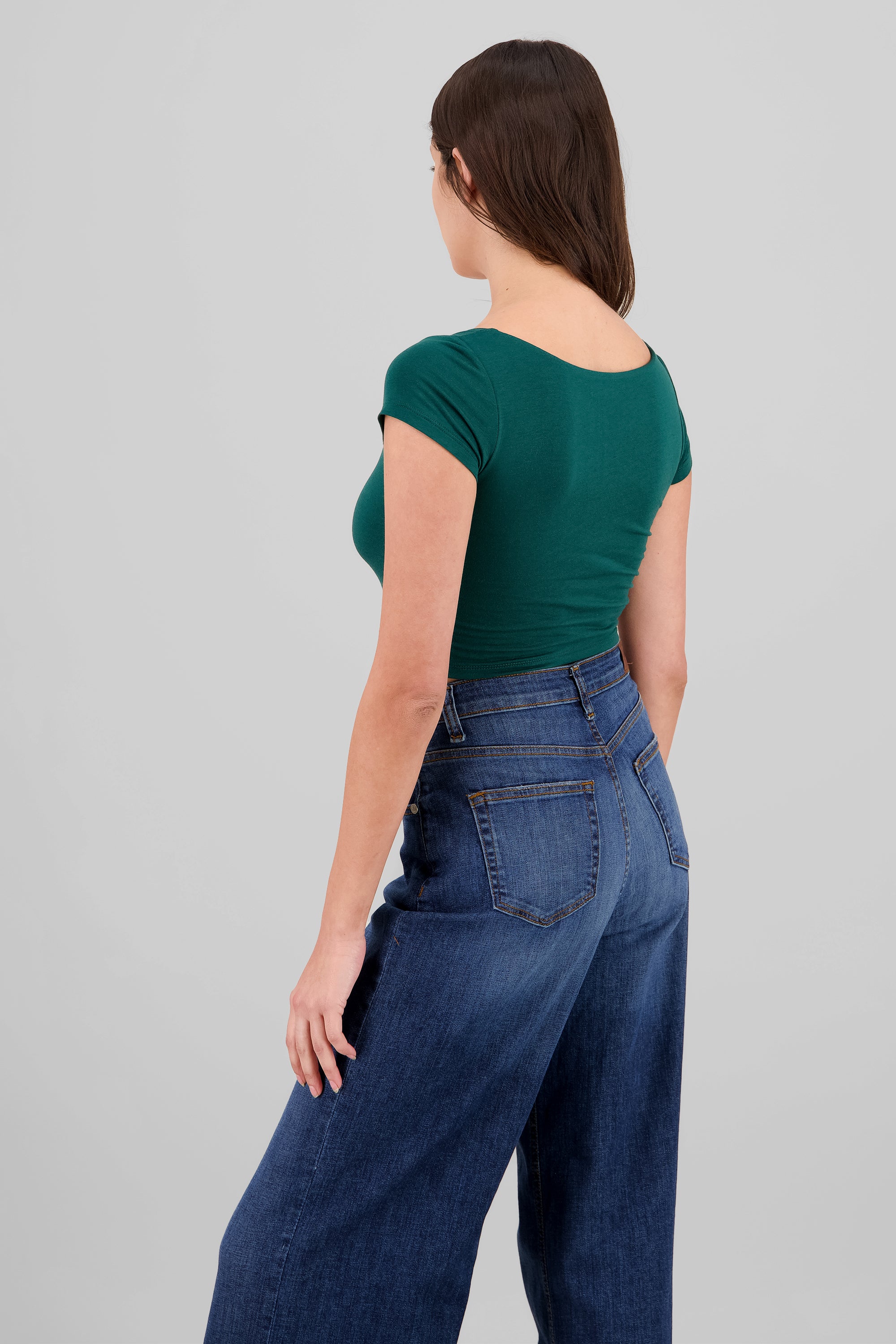 Top escote cuadrado con manga corta VERDE CAZADOR