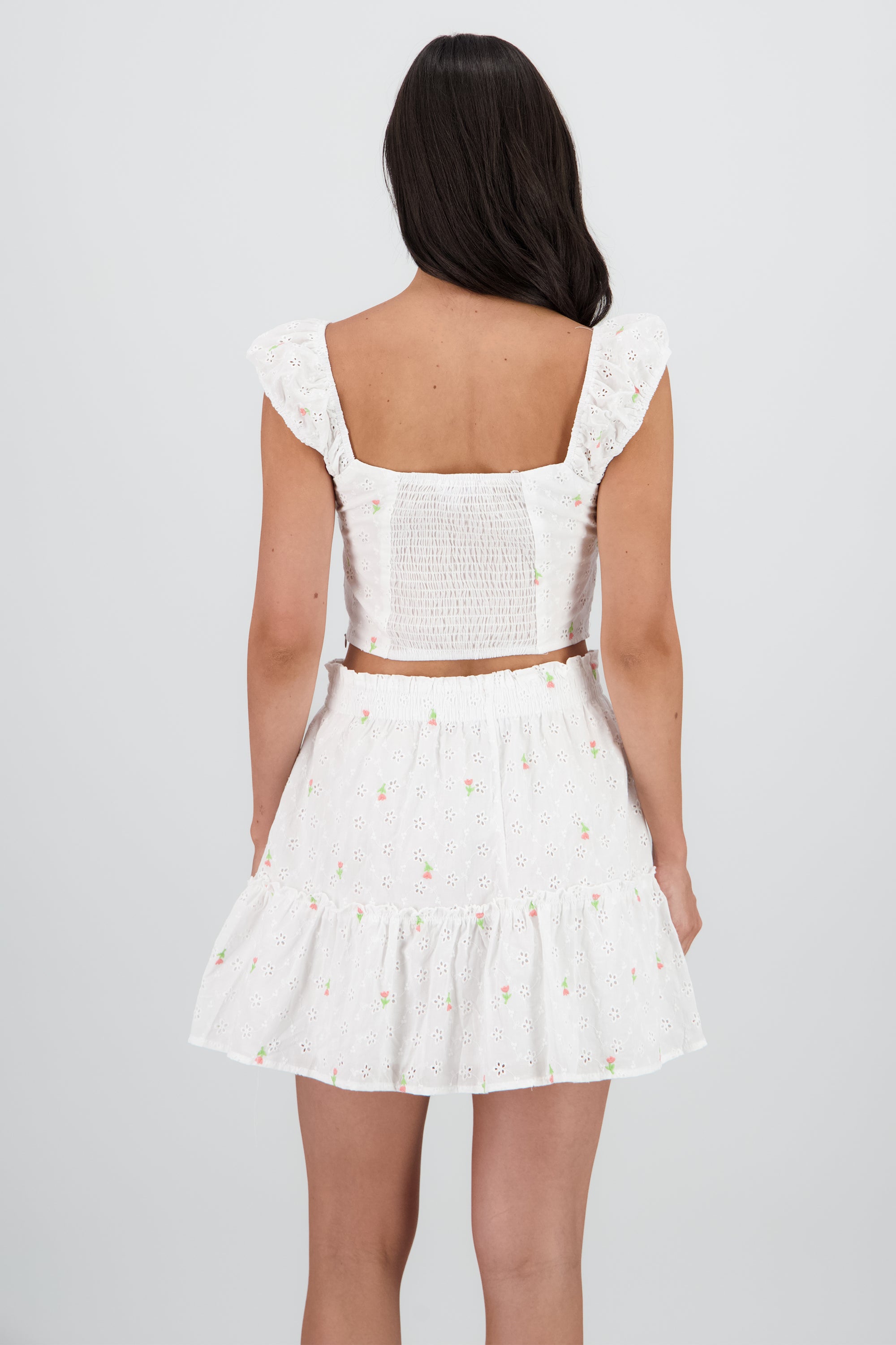 Top bordado con flores BLANCO