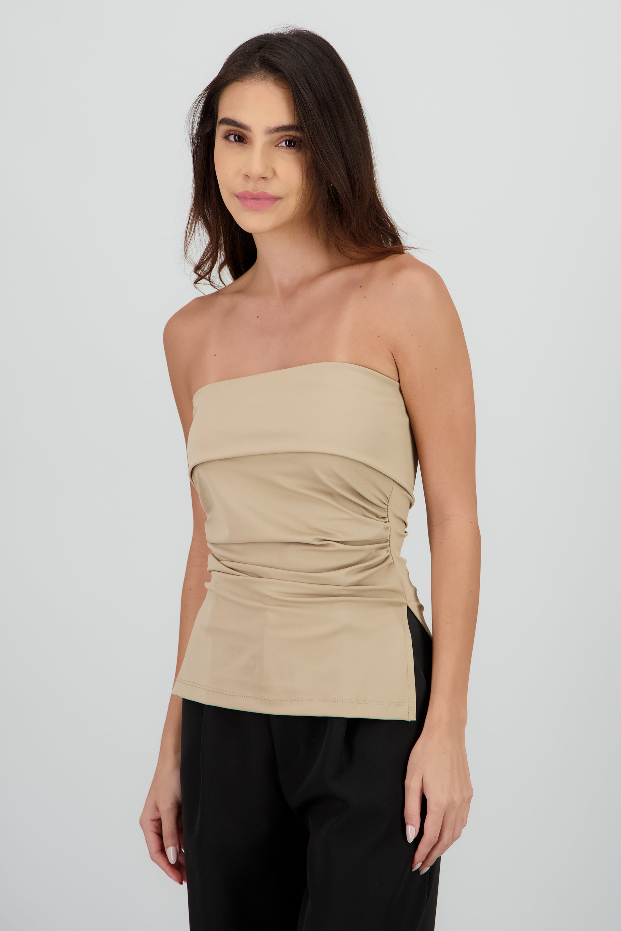 Top tubo con dobles escote BEIGE