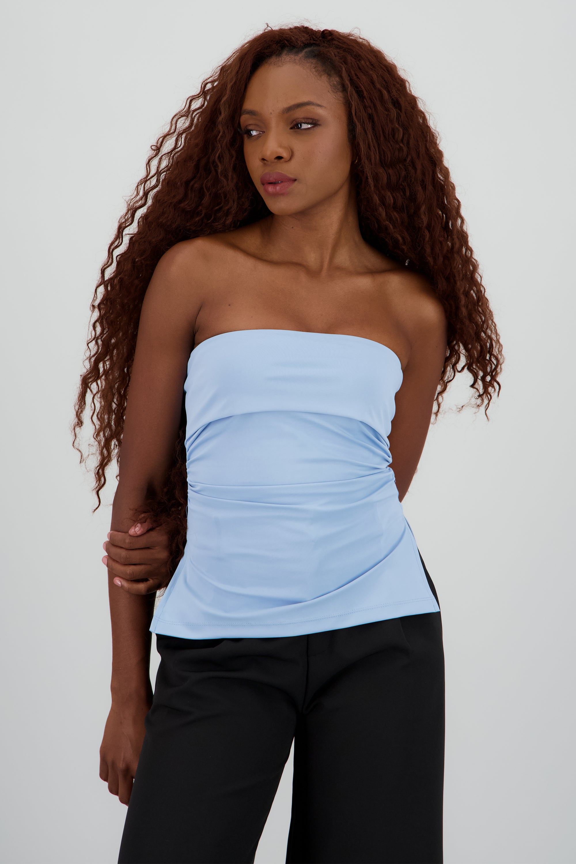 Top tubo con dobles escote AZUL CIELO