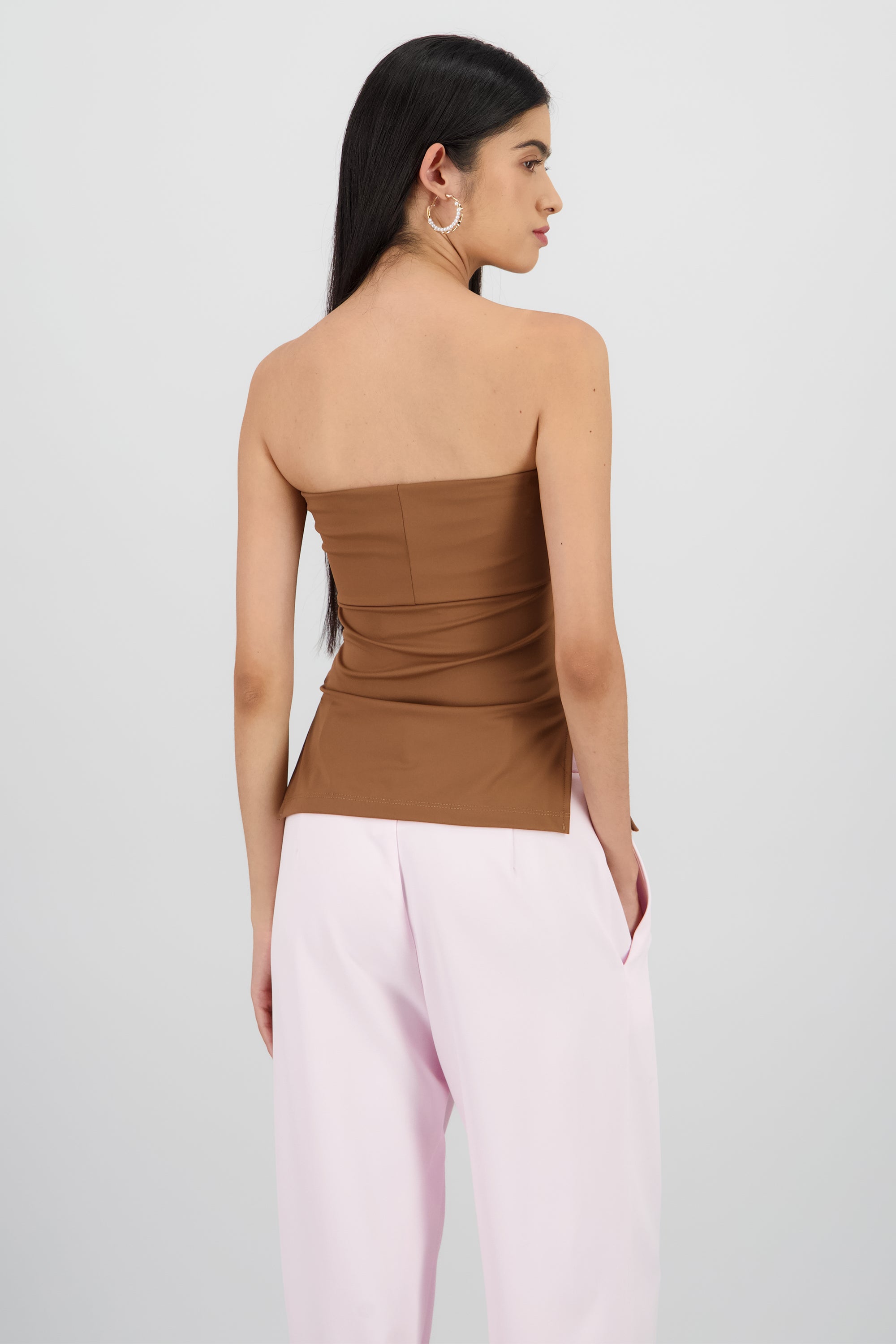 Top tubo con dobles escote CHOCOLATE