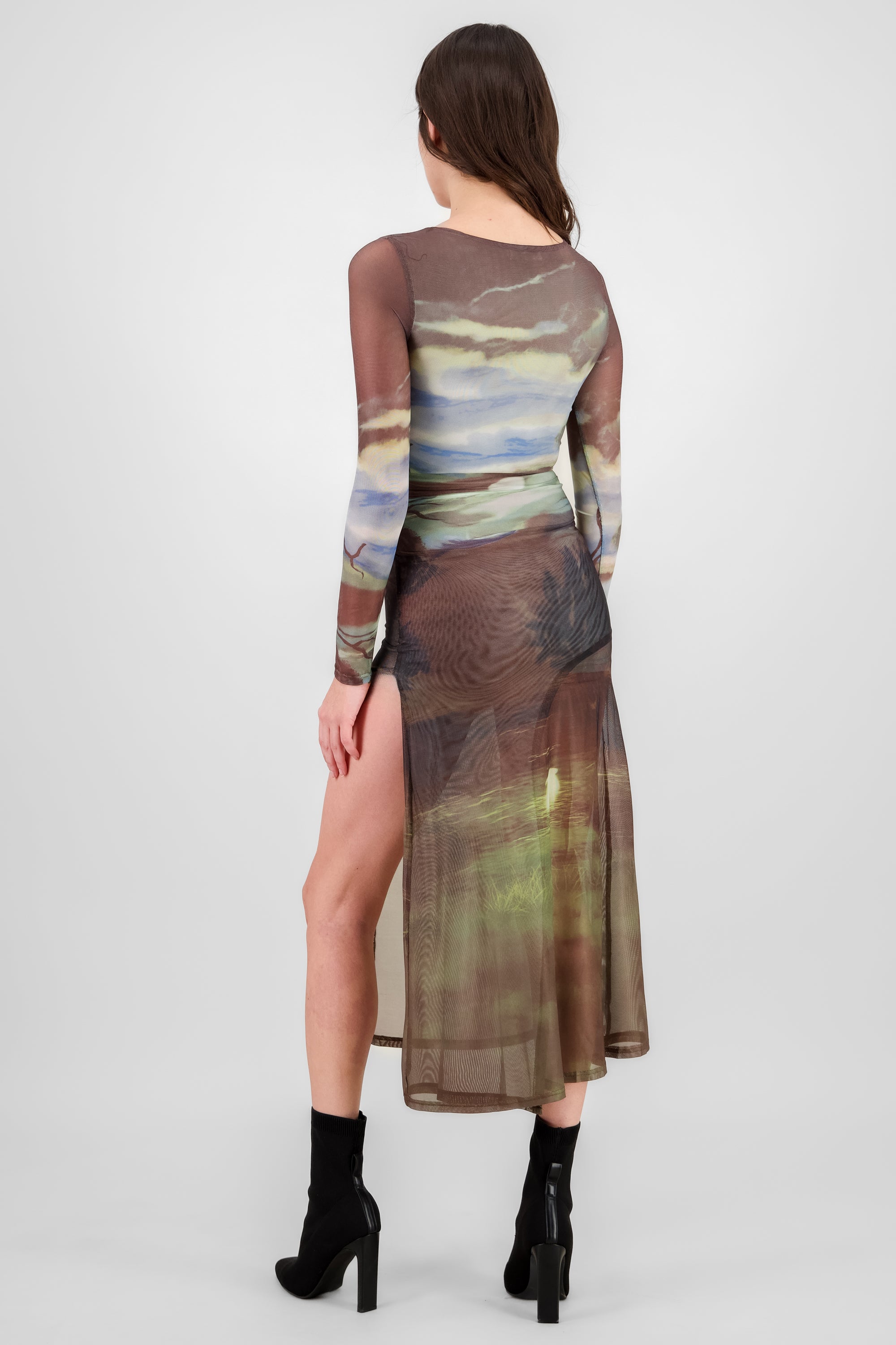 Maxi vestido mesh estampado manga larga CAFE COMBO