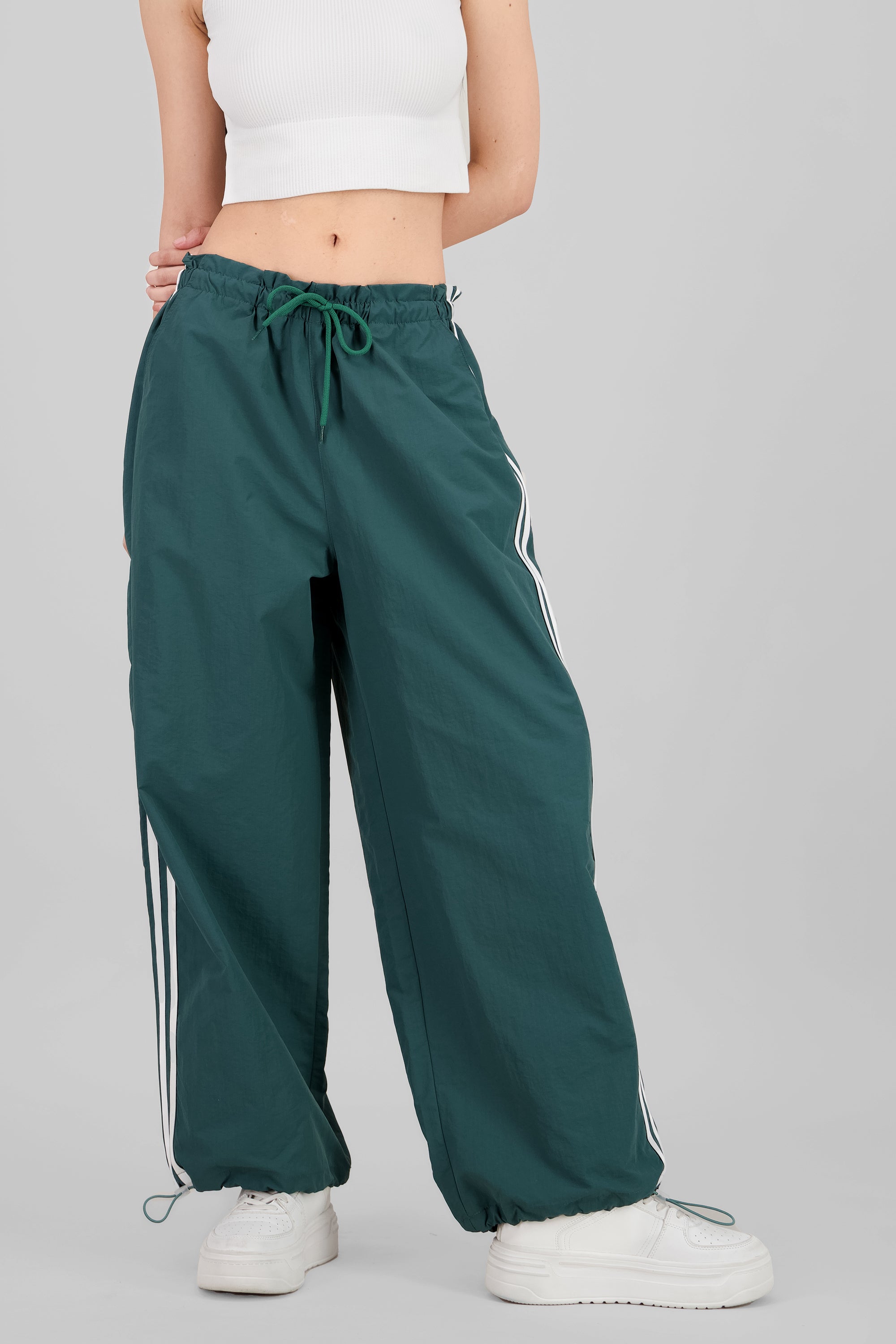Pantalon rayas laterales VERDE CAZADOR