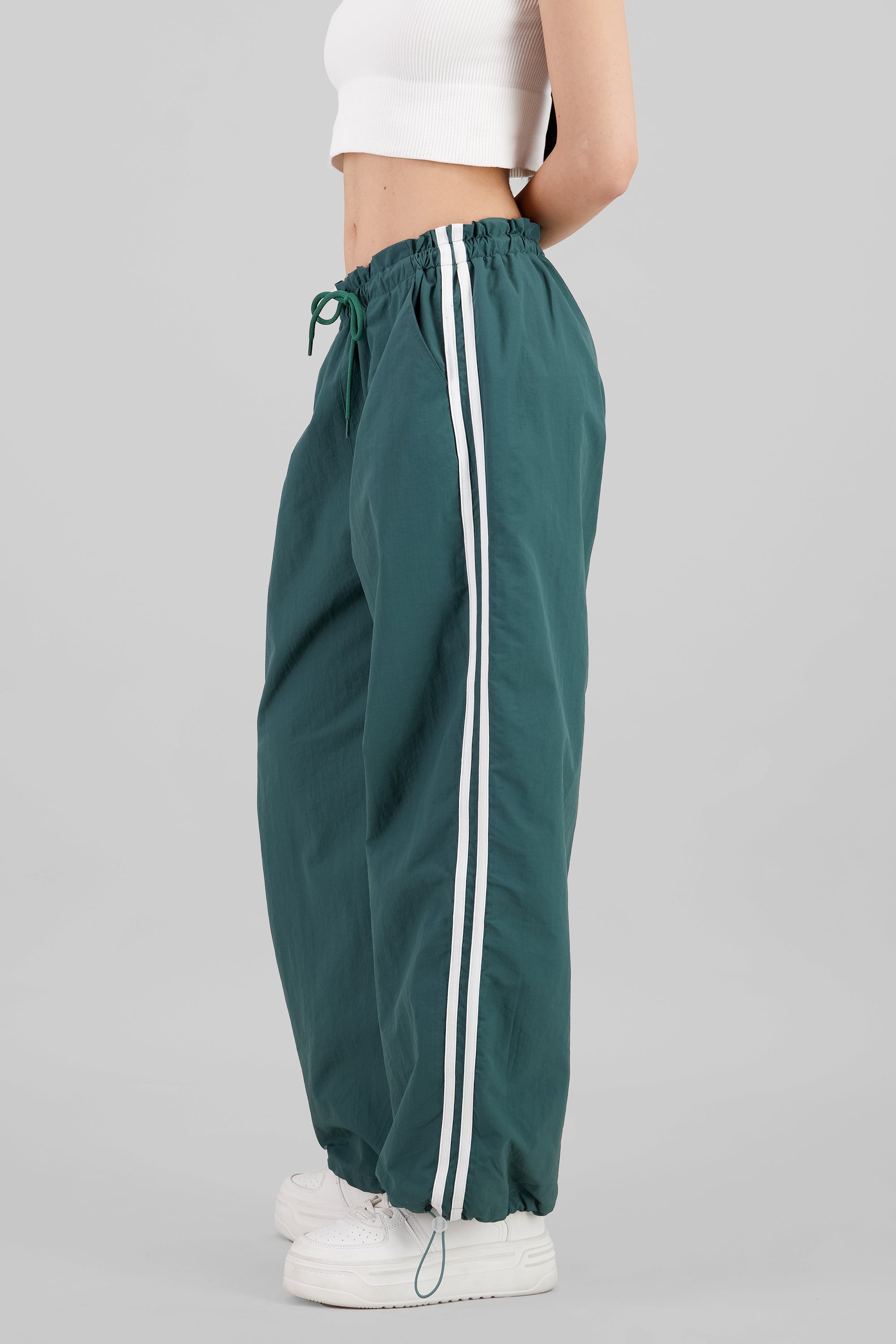 Pantalon rayas laterales VERDE CAZADOR