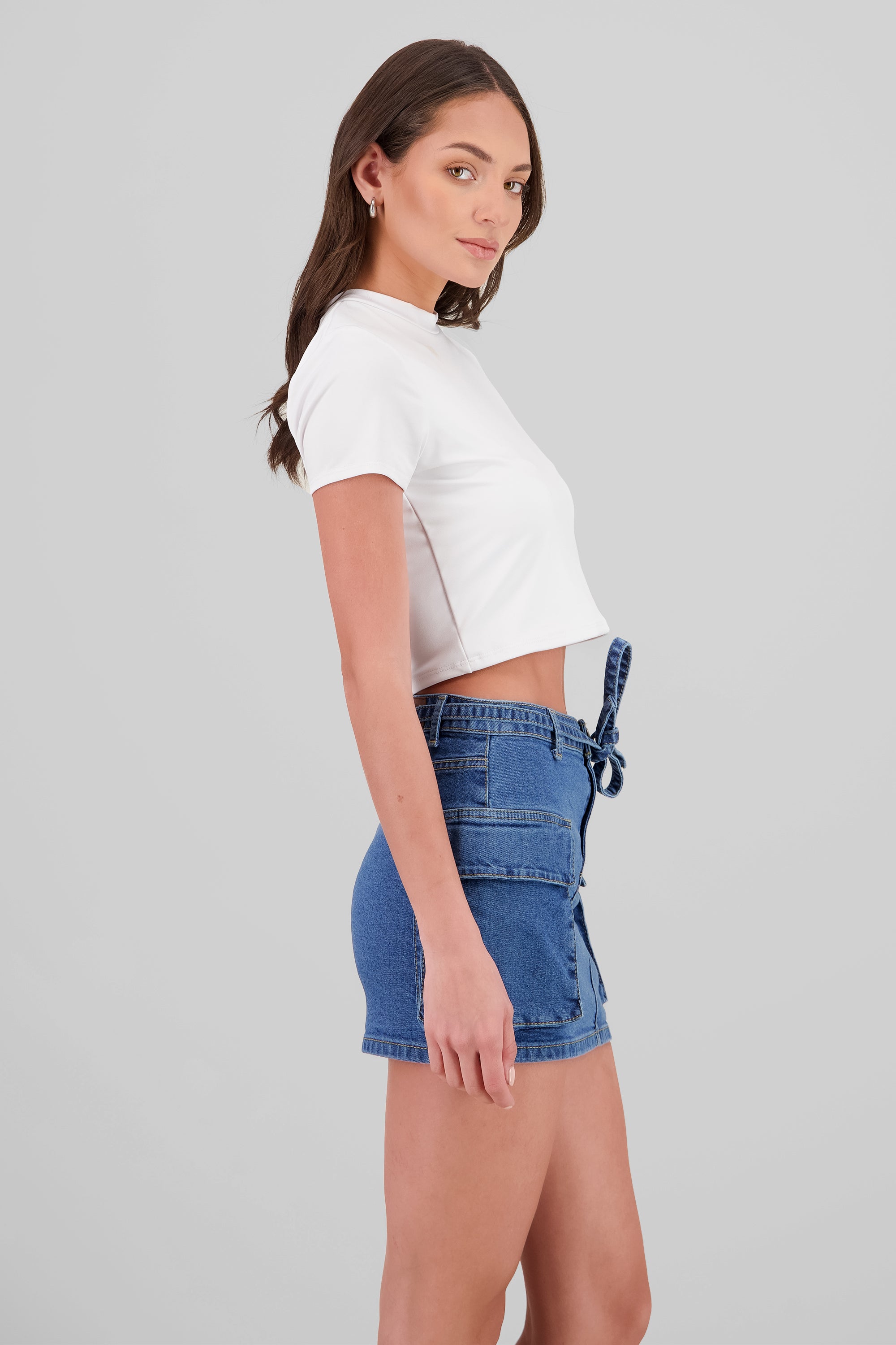 Top manga corta detalle cuello BLANCO