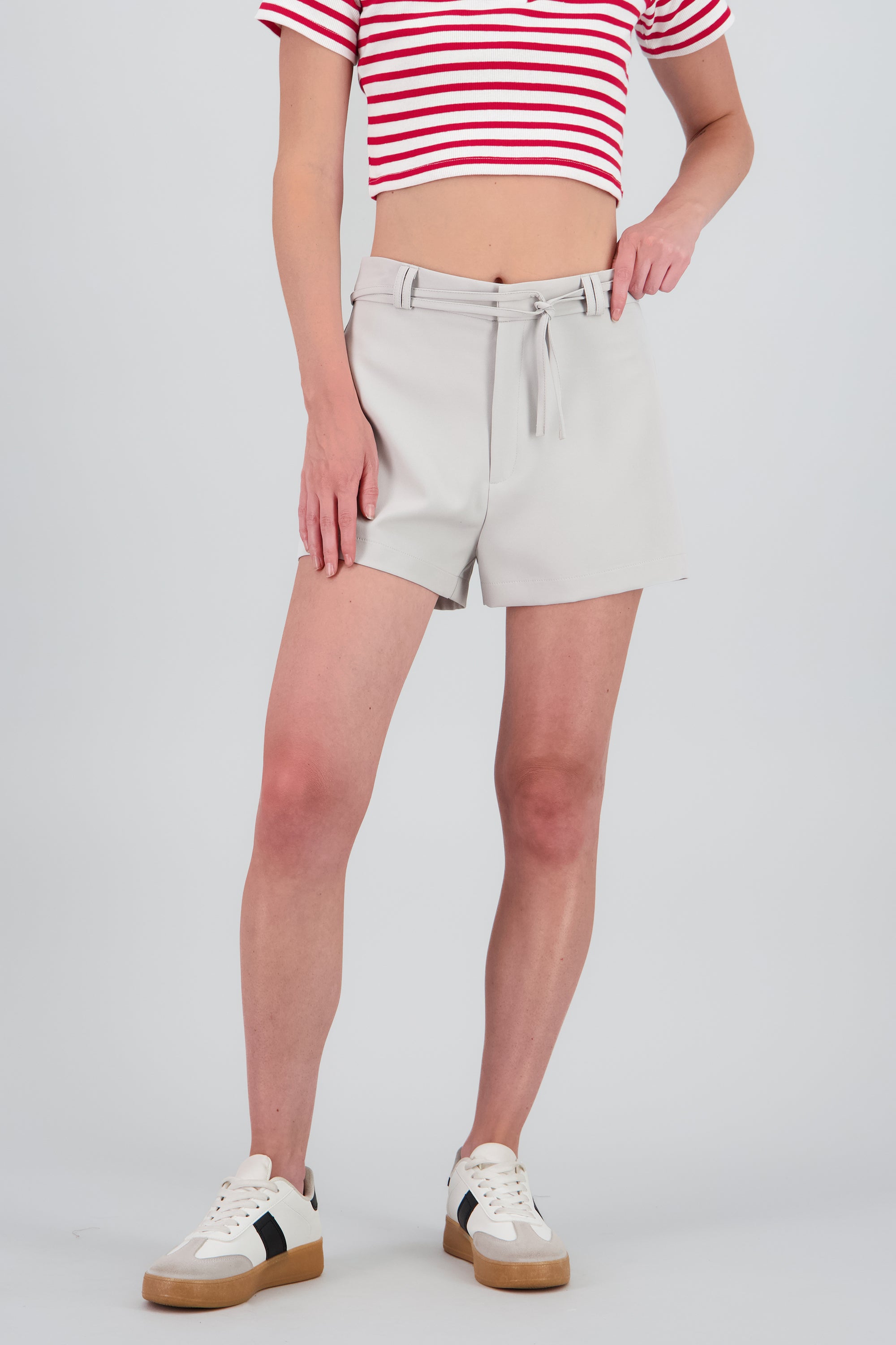 Short sastre detalle liso GREIGE