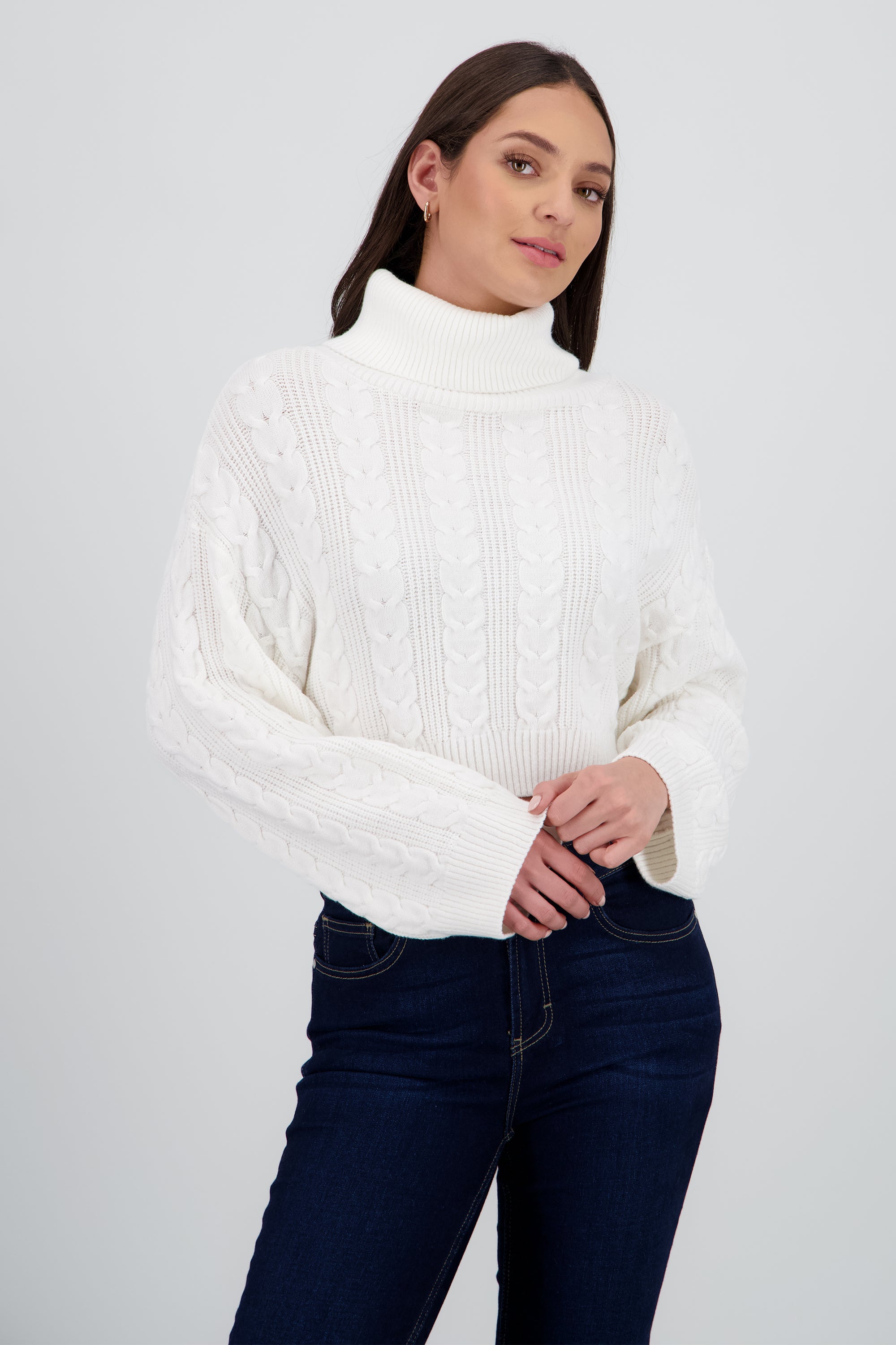 Sueter tejido detalle textra cuello HUESO