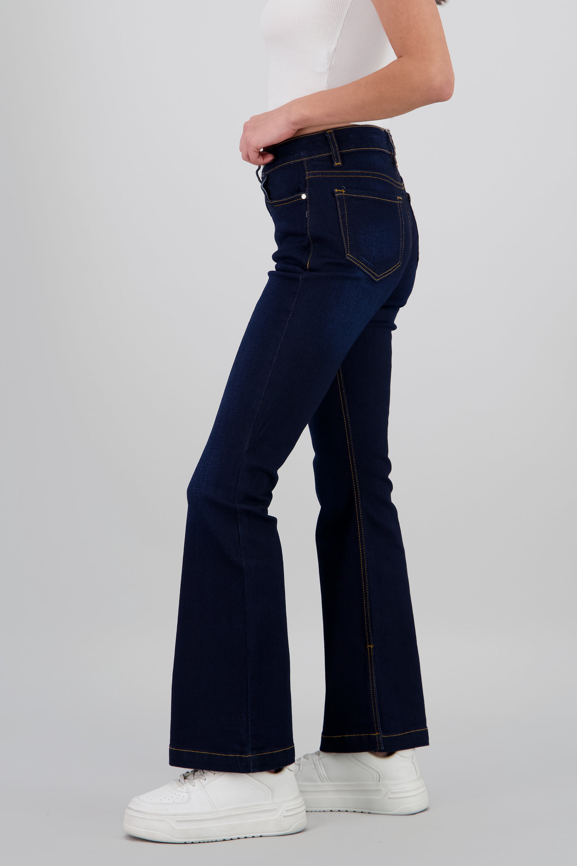 Jeans flare dobladillo INDIGO