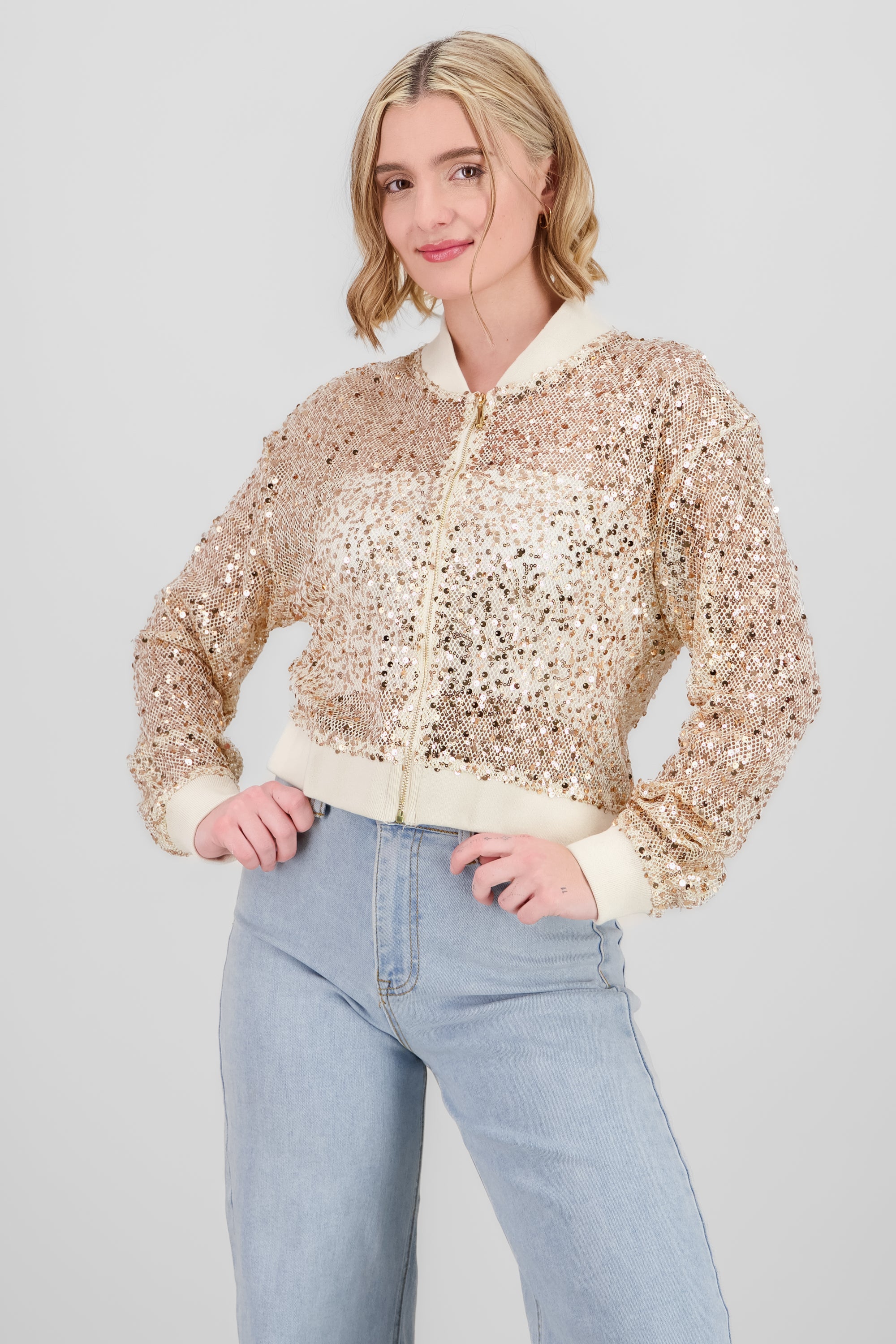Chamarra bomber con lentejuela CREMA