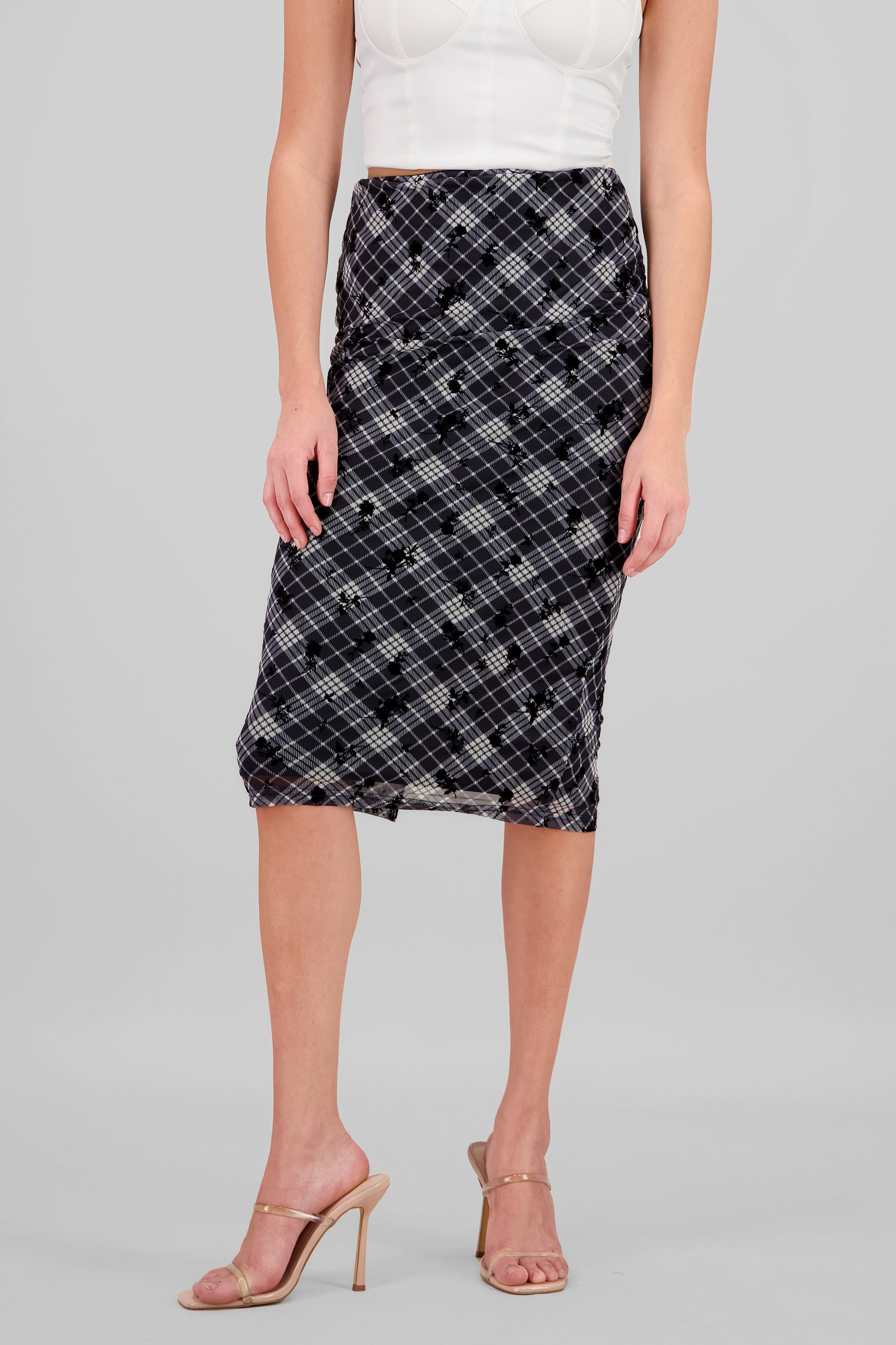 Falda maxi cuadros detalle flores NEGRO COMBO