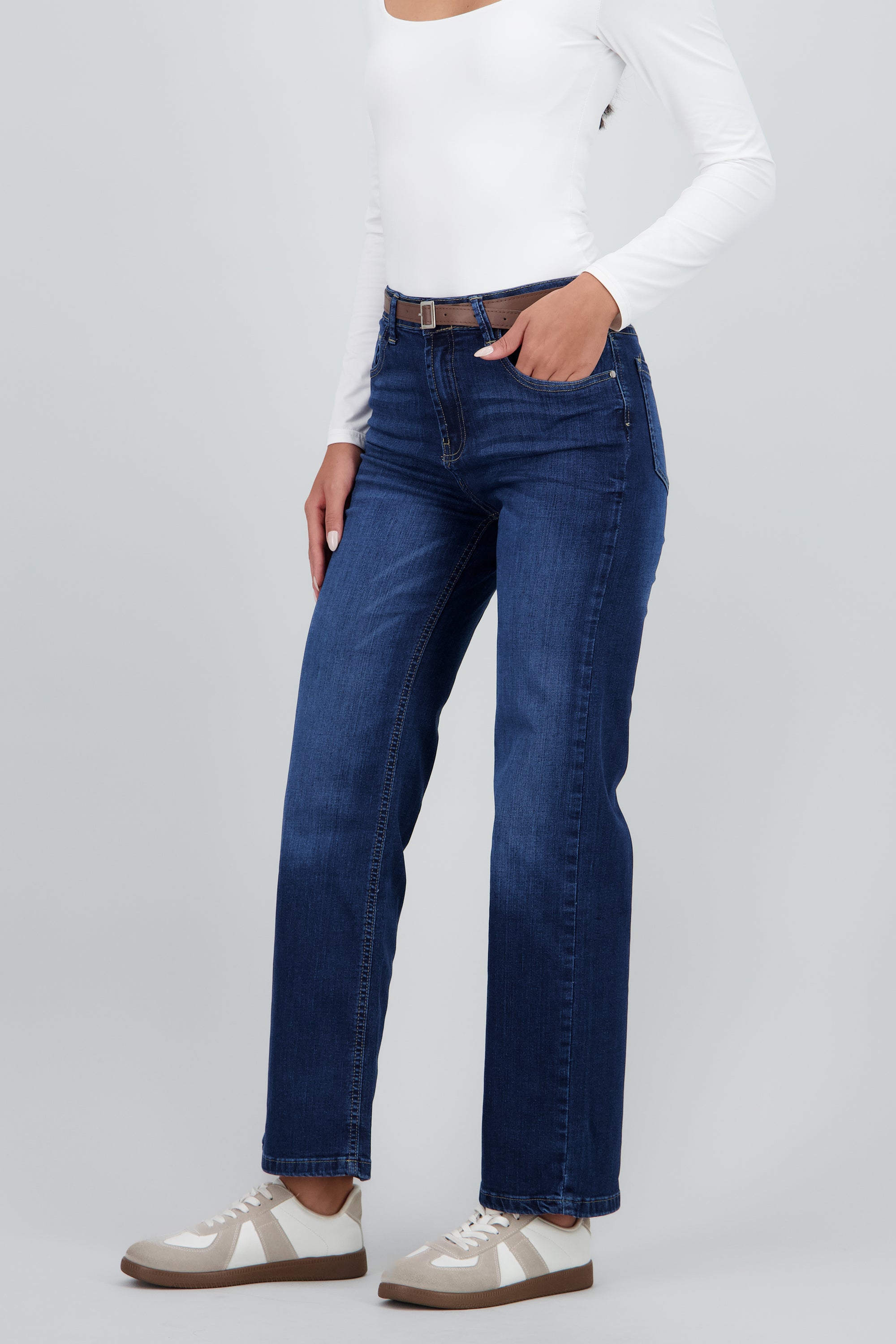 Jeans straight corte básico STONE